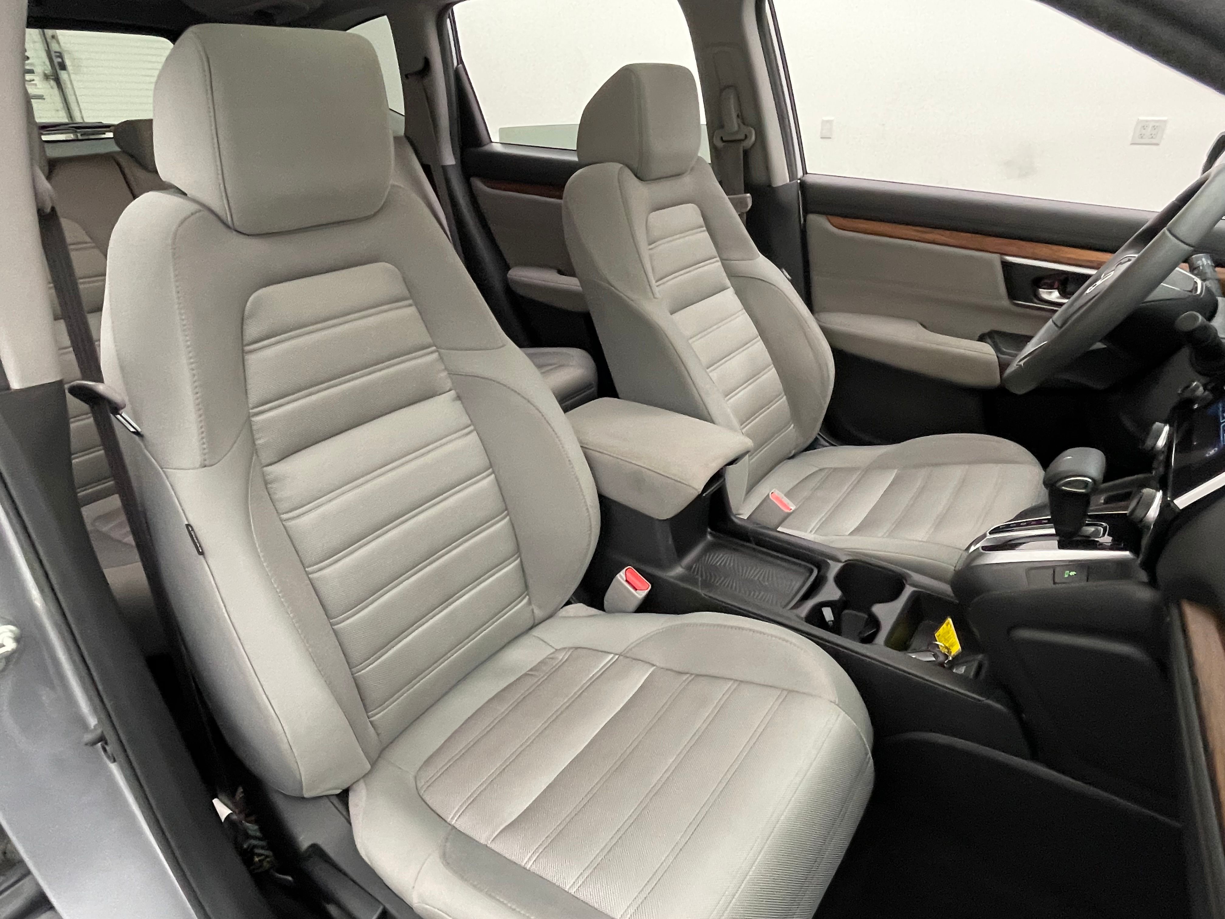Used 2018 Silver Honda EX image 34