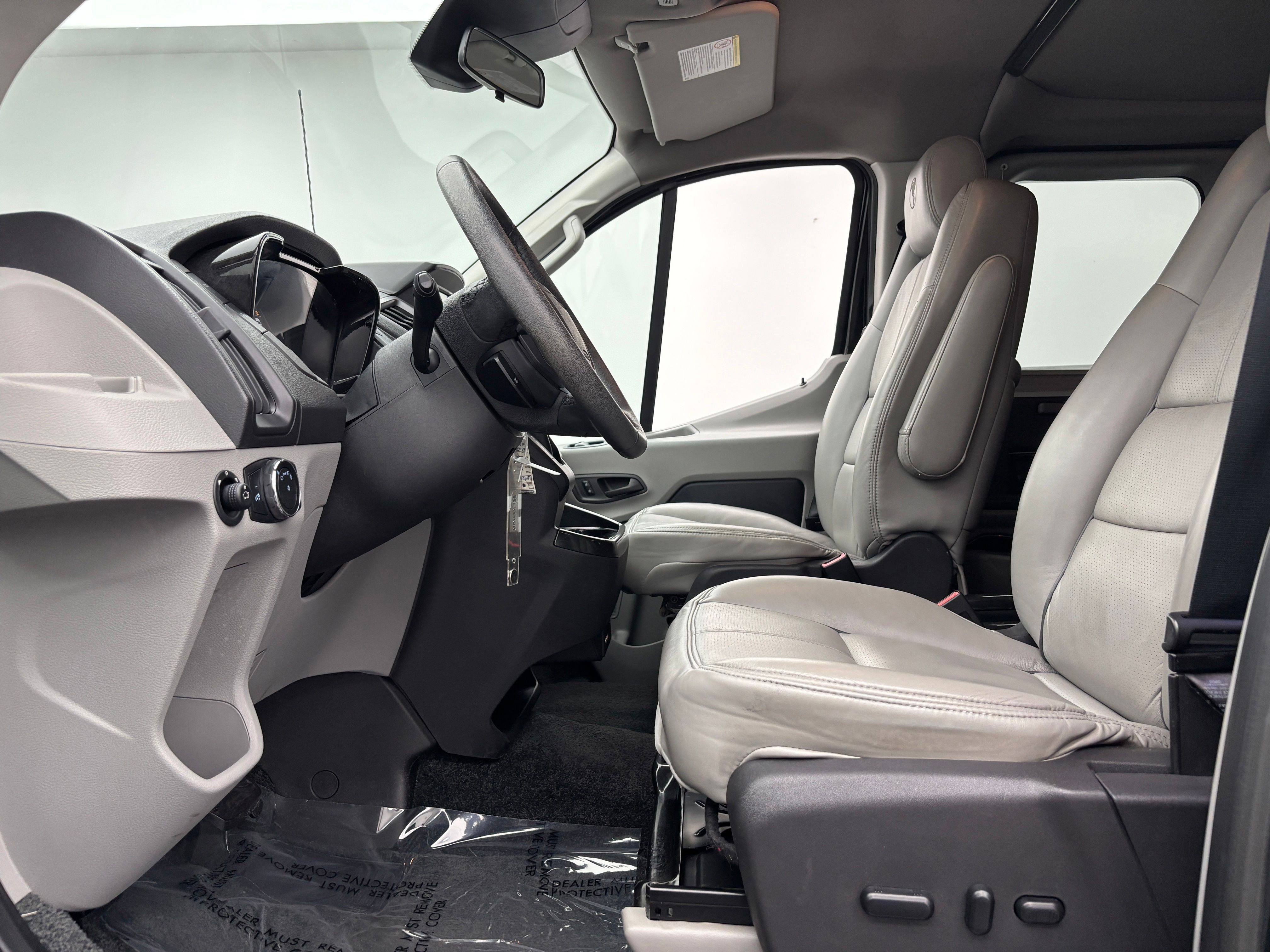 Used 2015 Tuxedo Black Metallic Ford Explorer Limited SE image 18