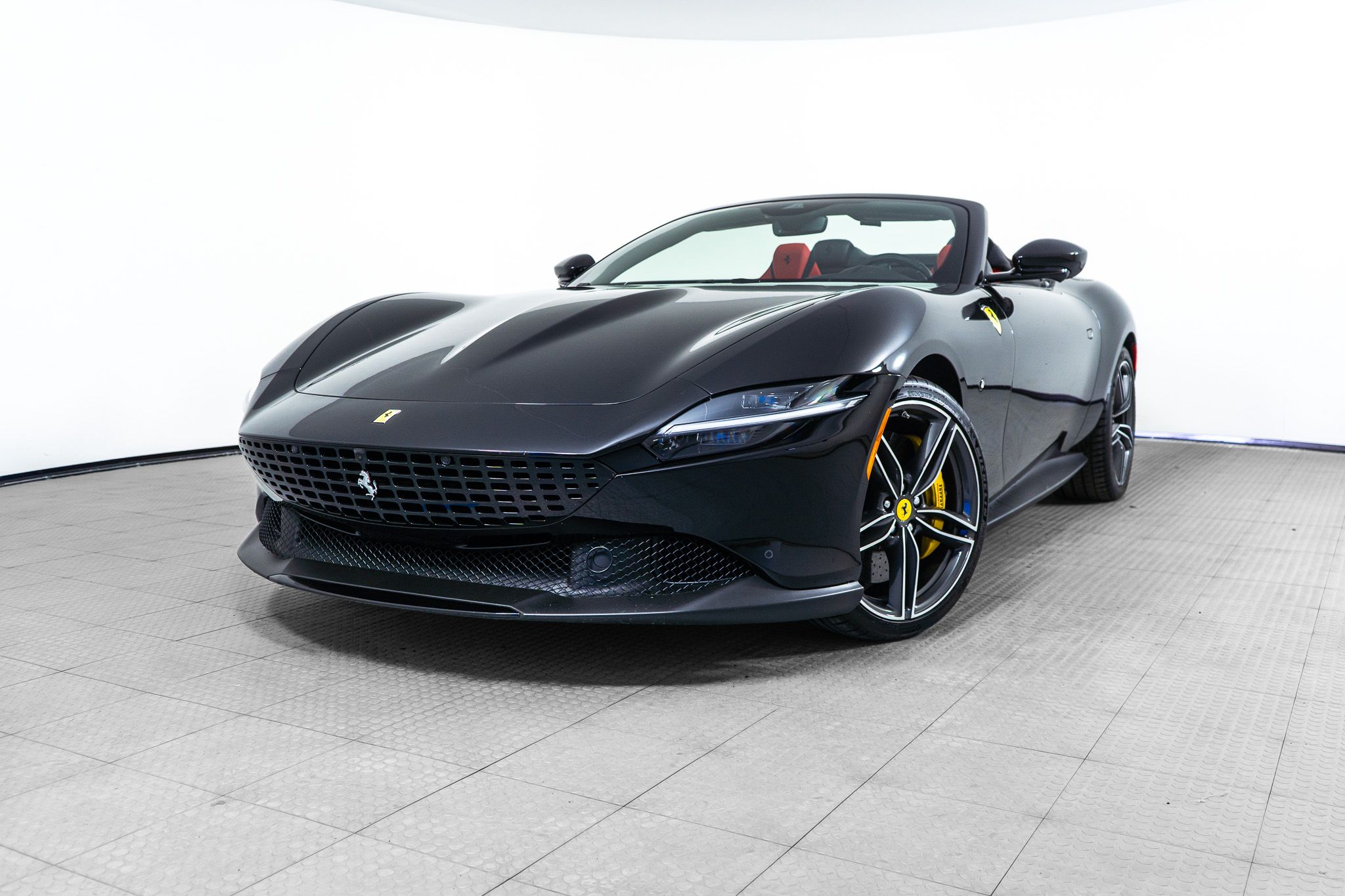 2025 Ferrari Roma Spider RWD