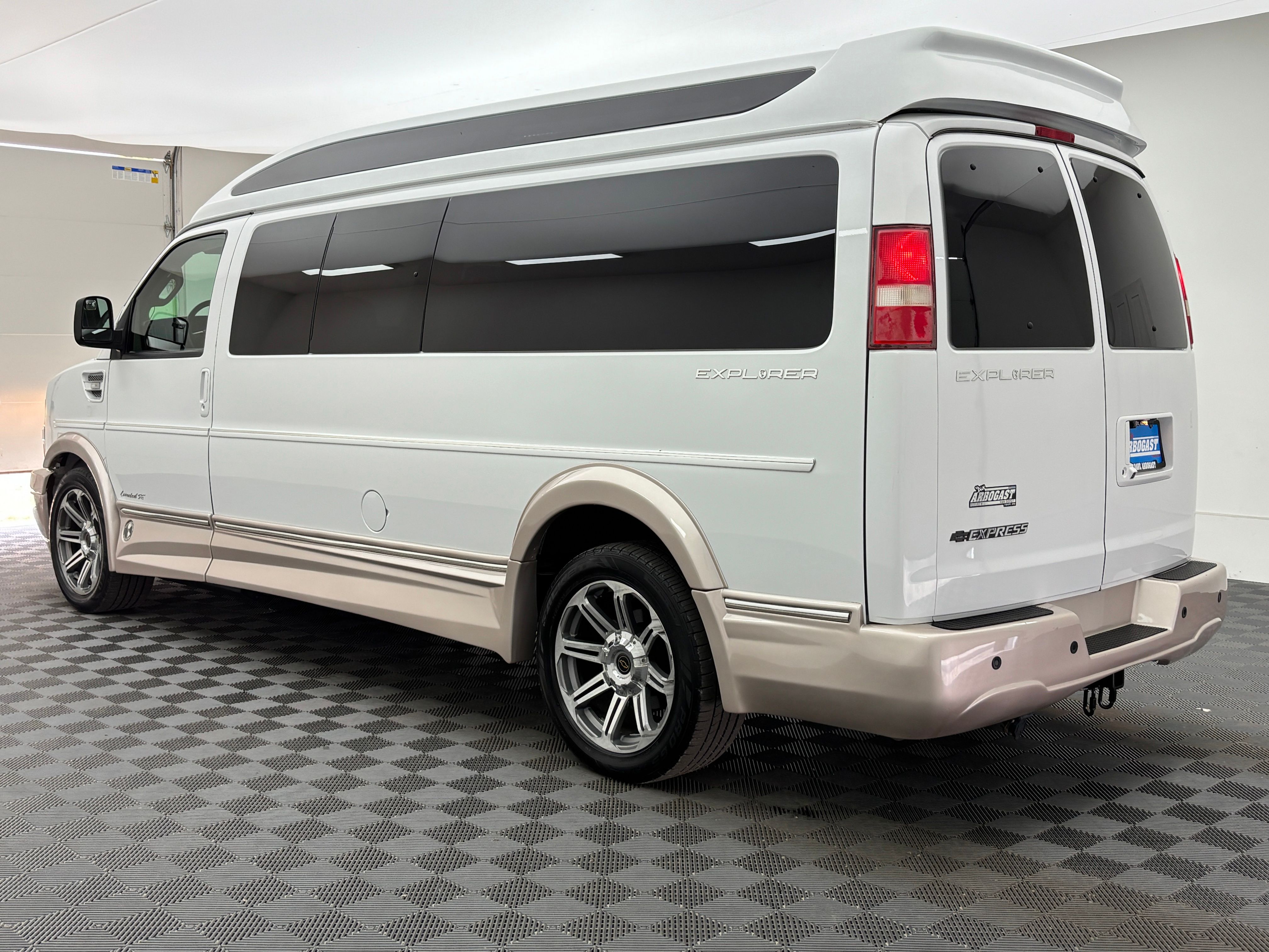 Used 2017 Summit White Chevrolet Explorer Limited SE image 14