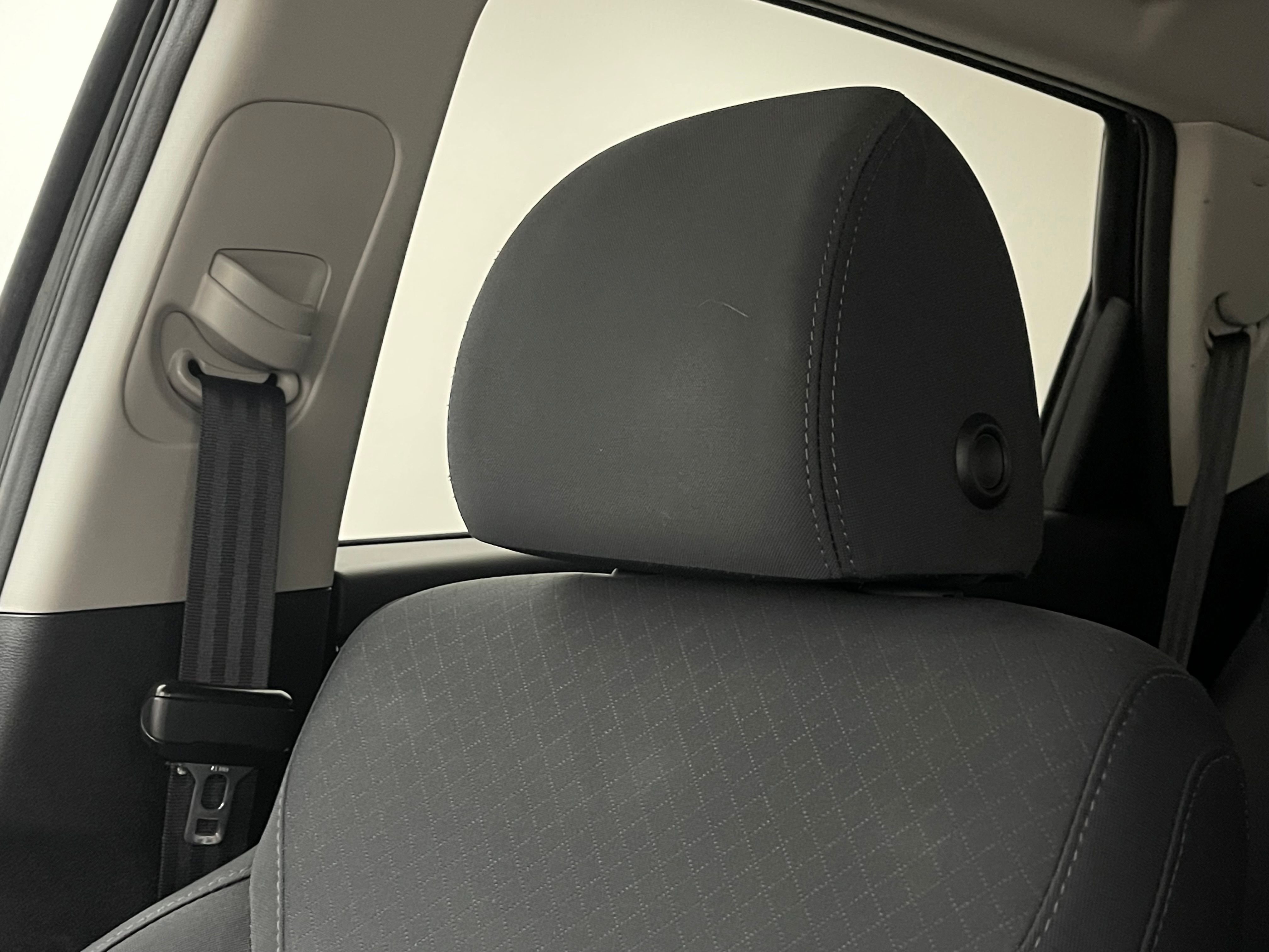 Used 2020 Ebony Black Kia LX image 37
