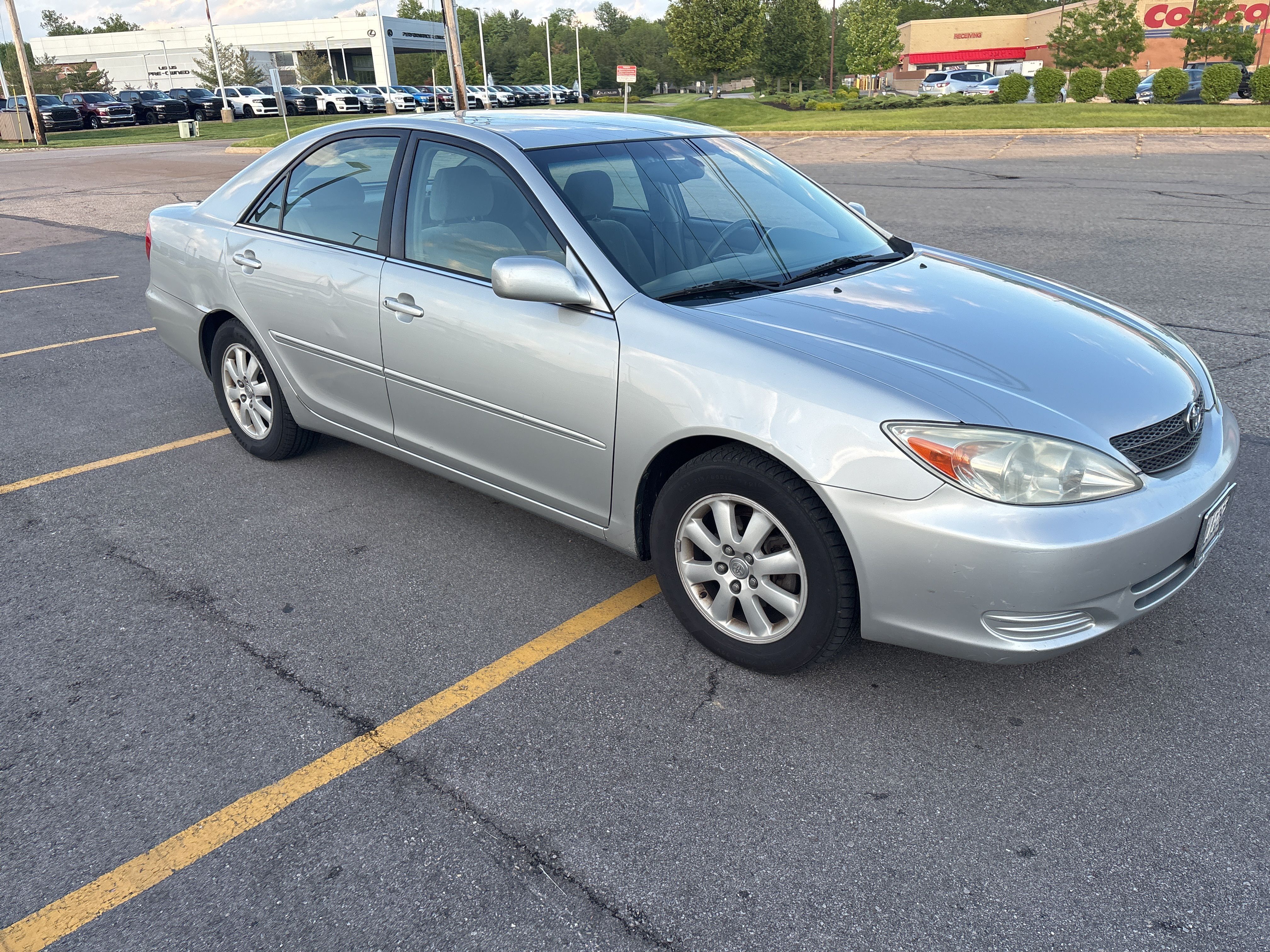 2002 Toyota Camry SE photo