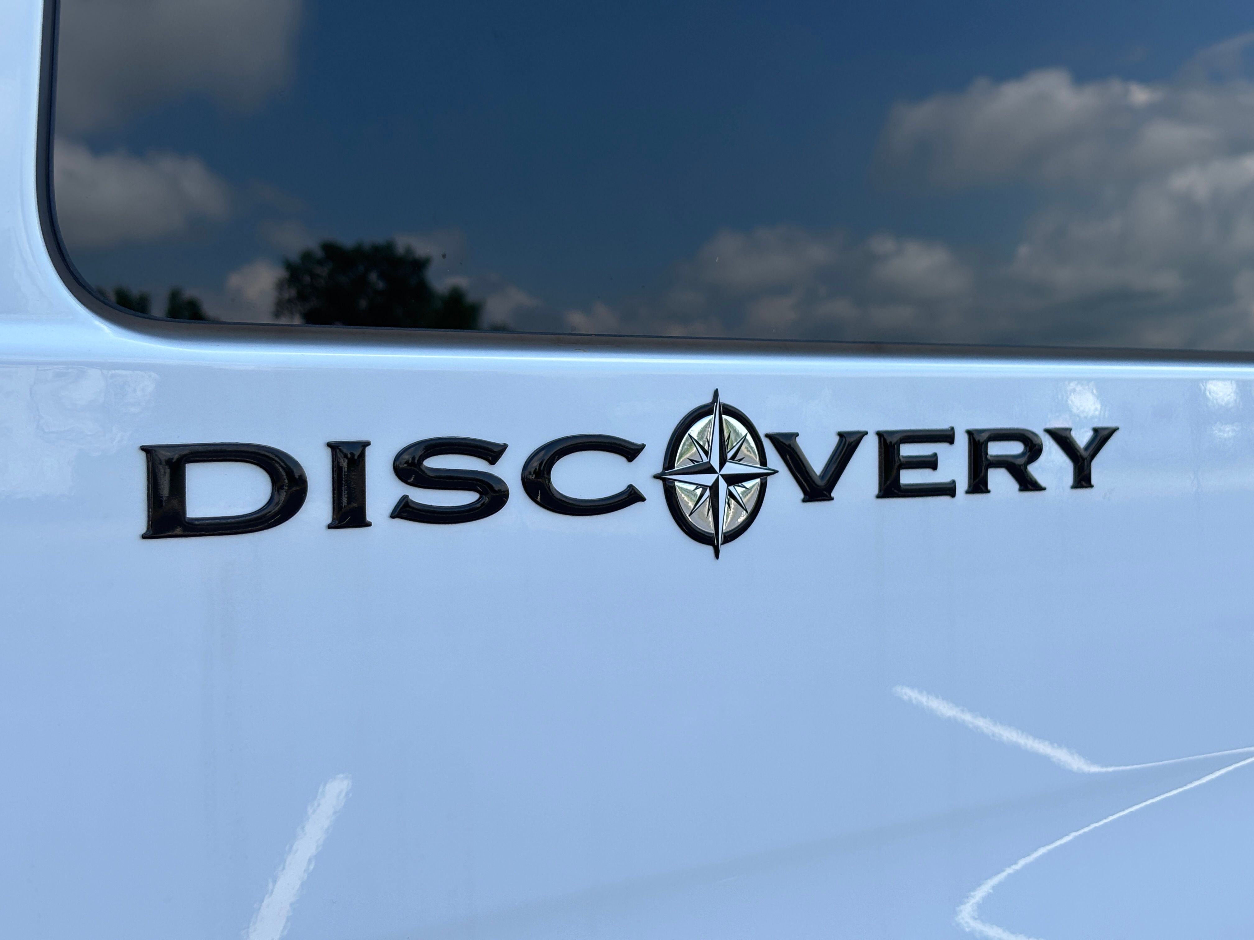 New 2026 Arctic White Mercedes-Benz Discovery Cross Country image 64