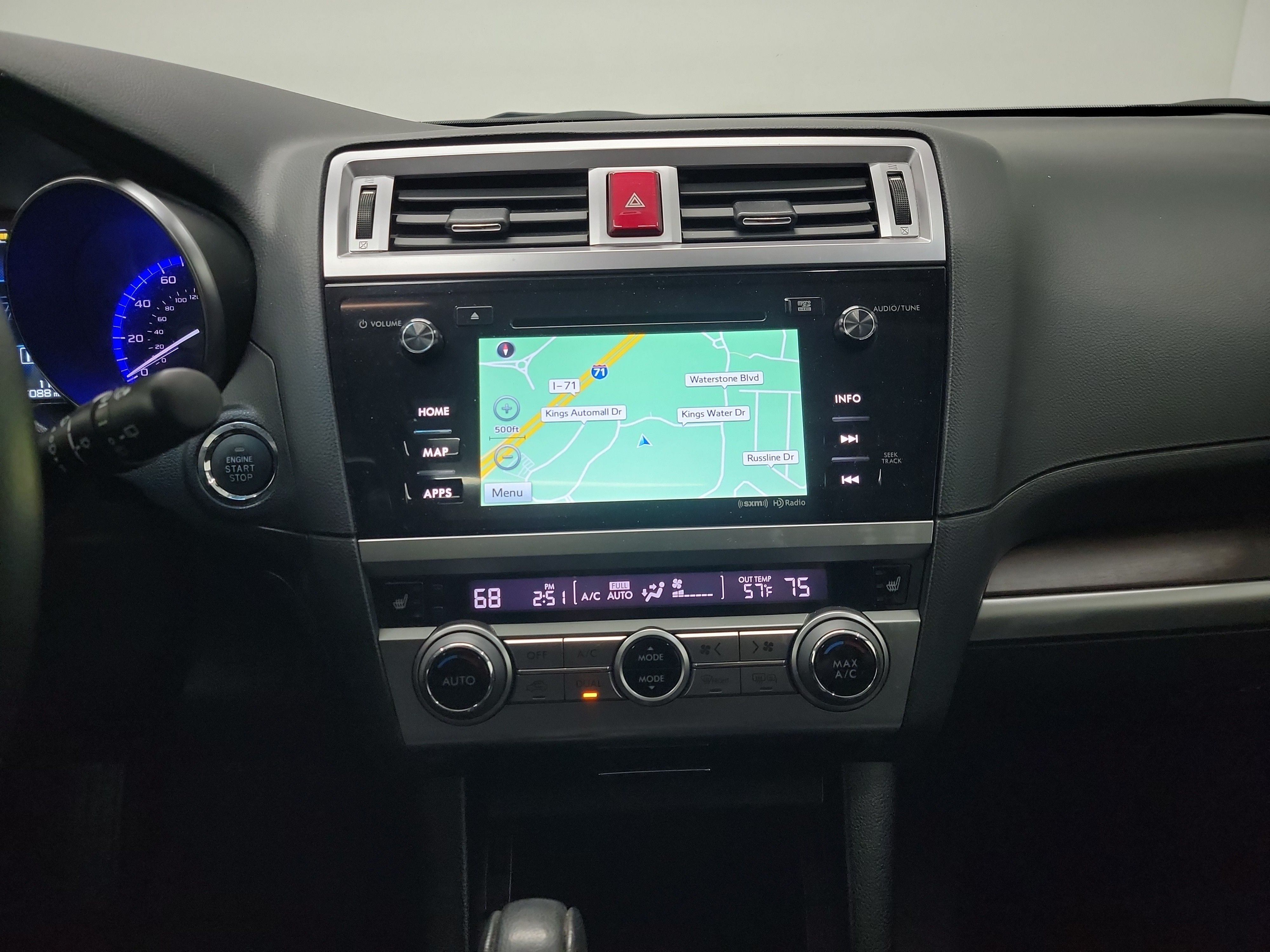 2017 Subaru Outback 2.5i photo