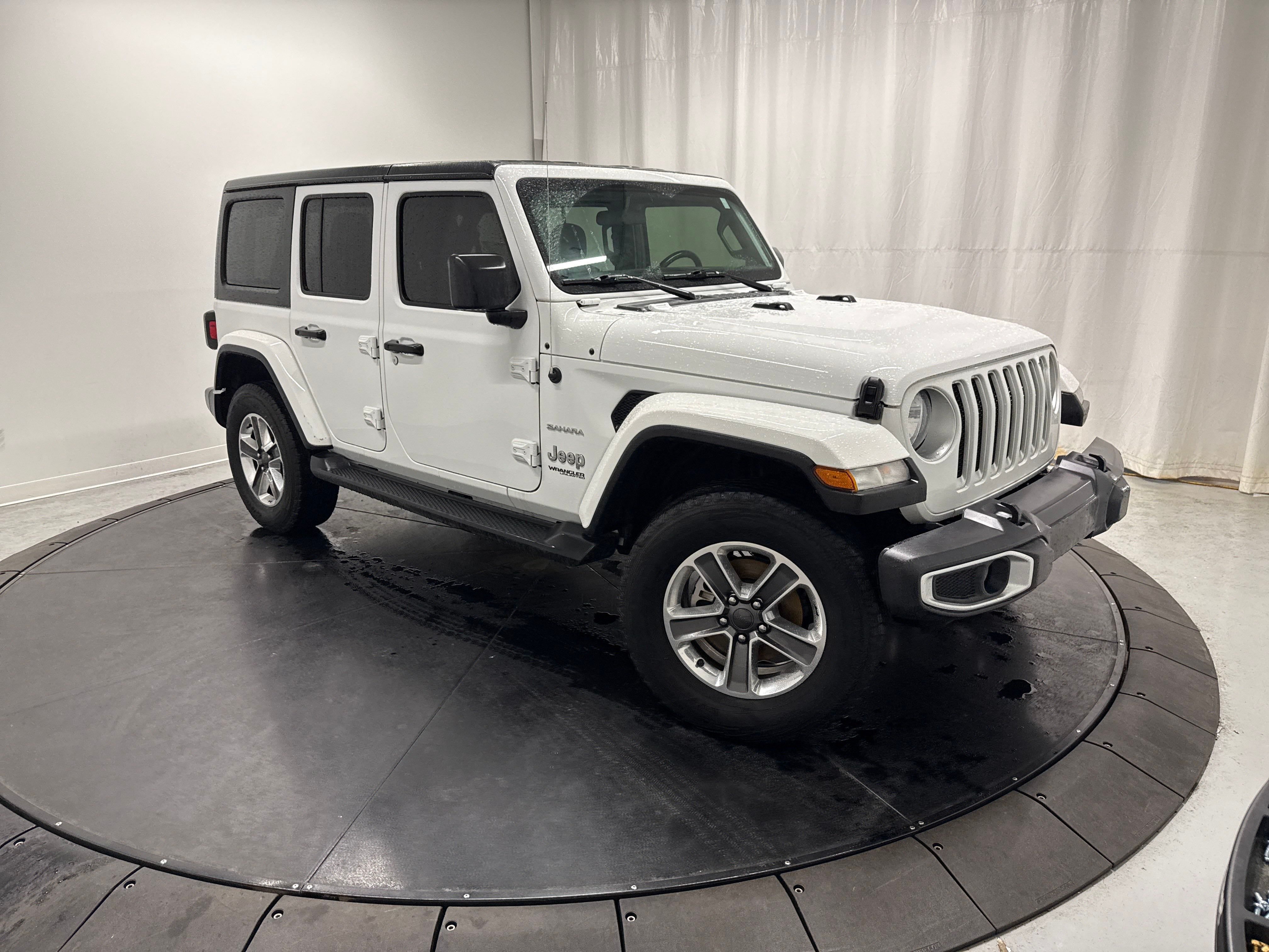 2021 Jeep Wrangler Unlimited Sahara photo