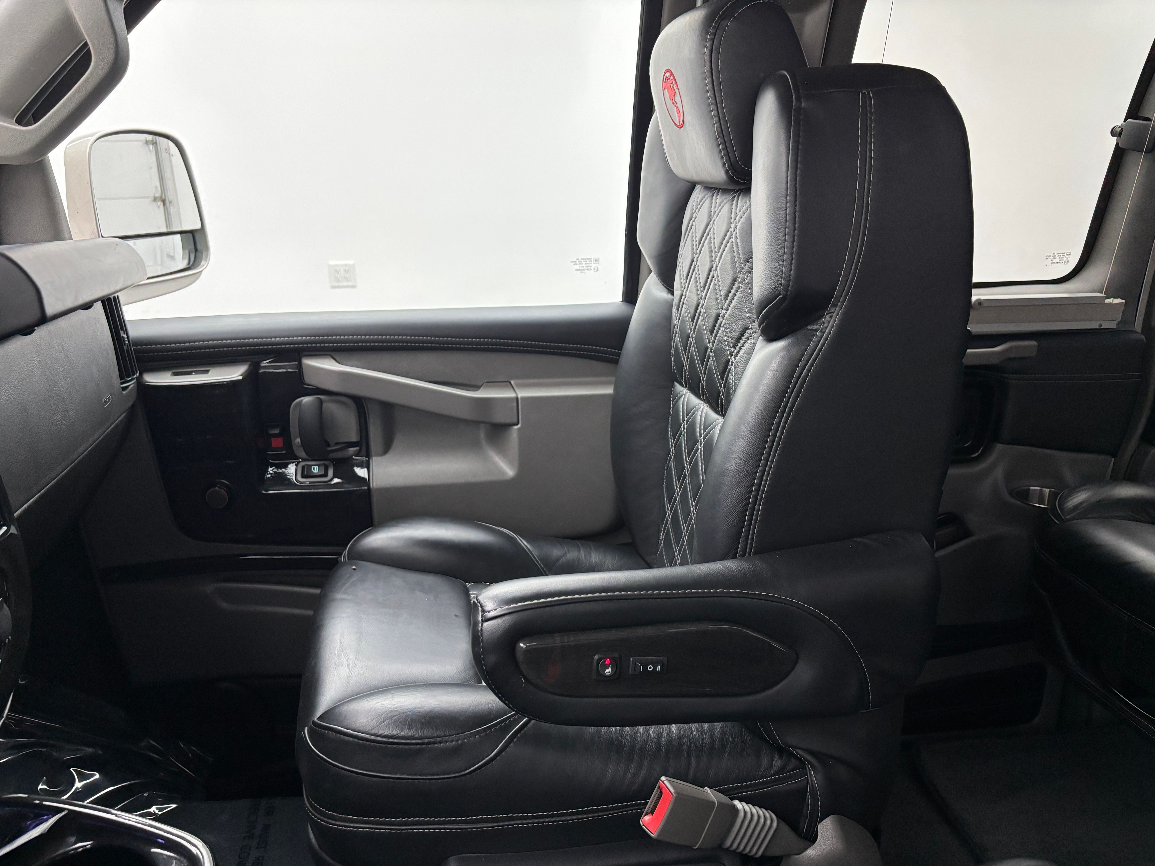 Used 2024 Special Exterior Color GMC Explorer Limited SE image 43