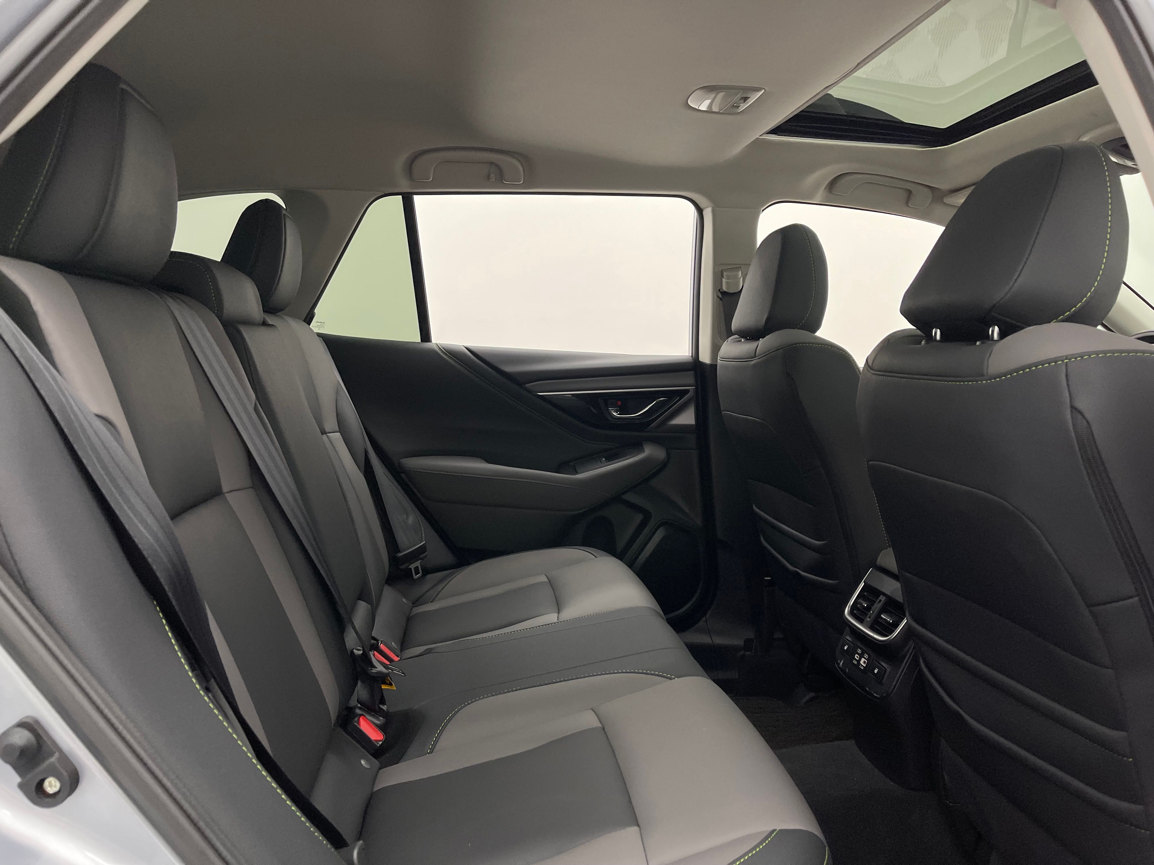 Used 2023 Ice Silver Metallic Subaru Onyx Edition XT image 39