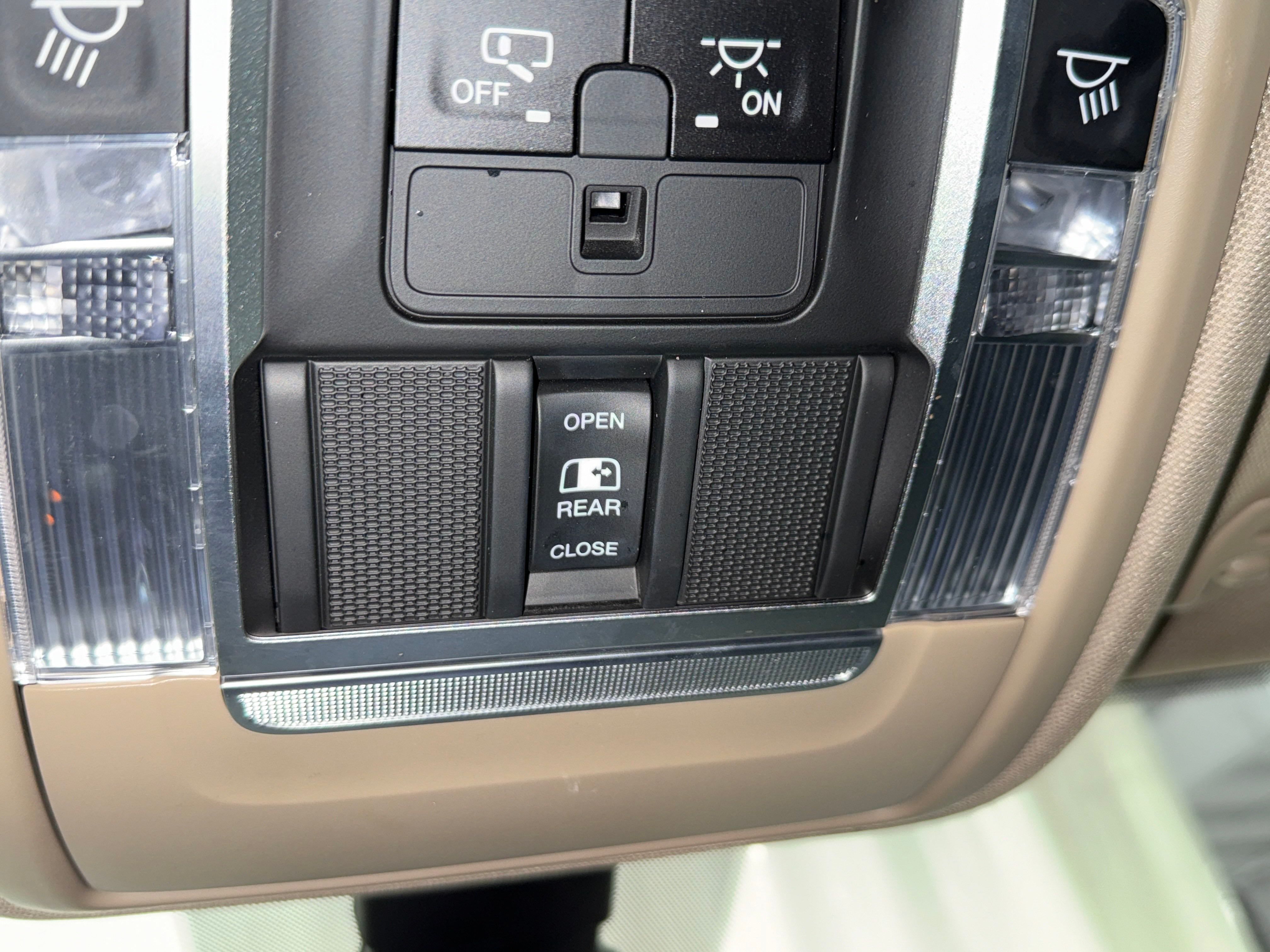 2019 RAM 1500 Laramie photo