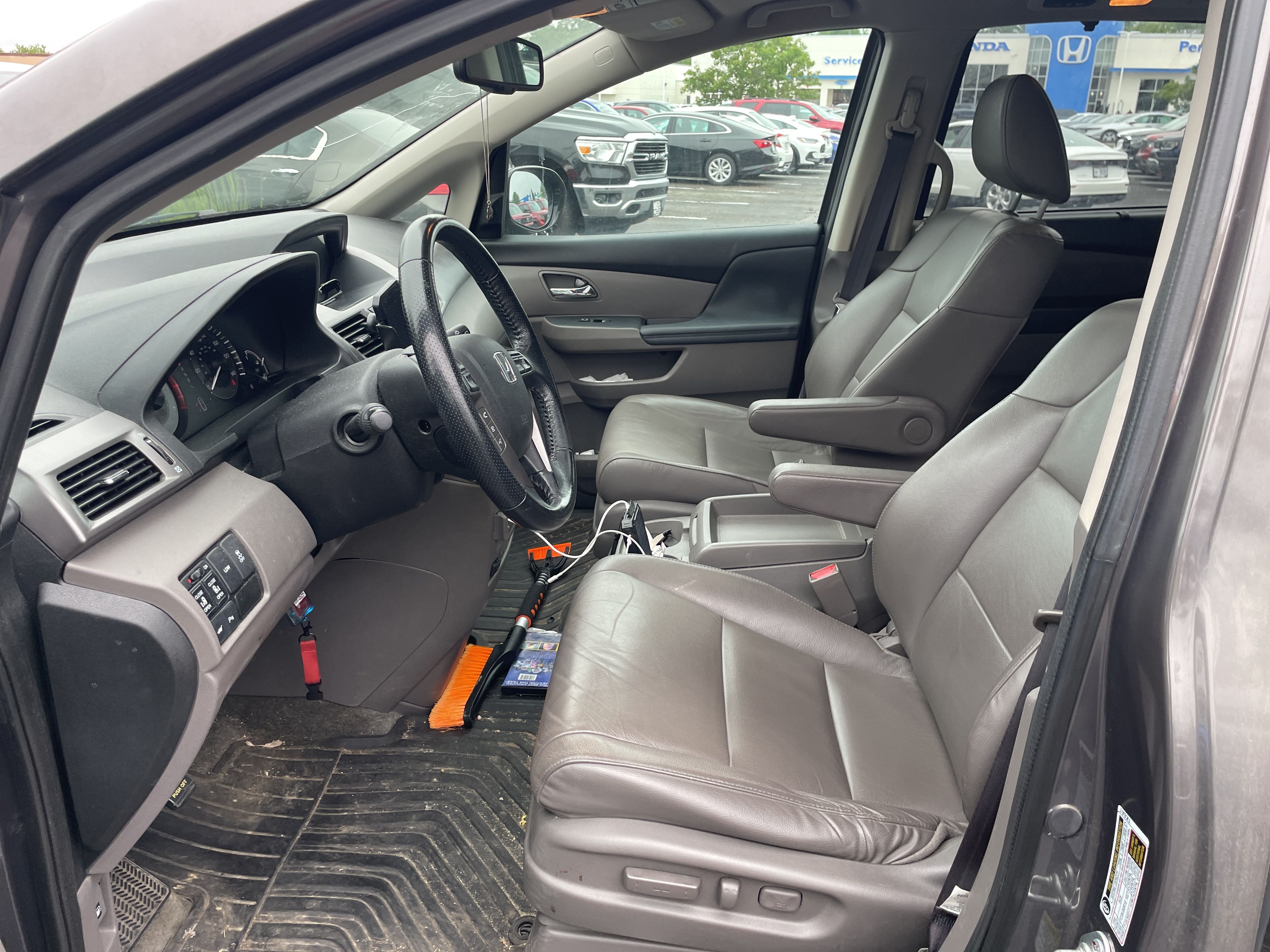 2015 Honda Odyssey Touring Elite photo