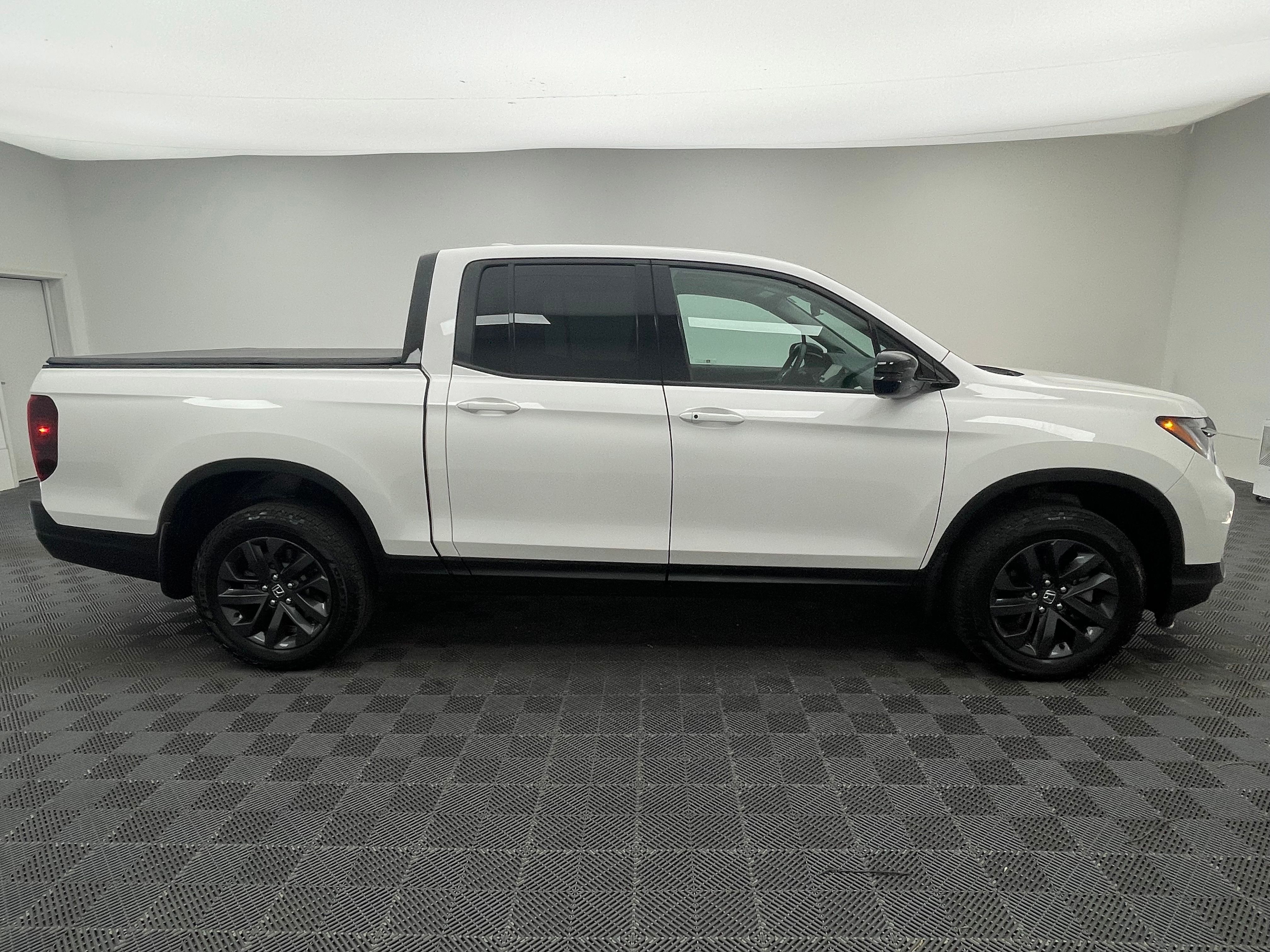 Used 2024 White Honda Sport image 4