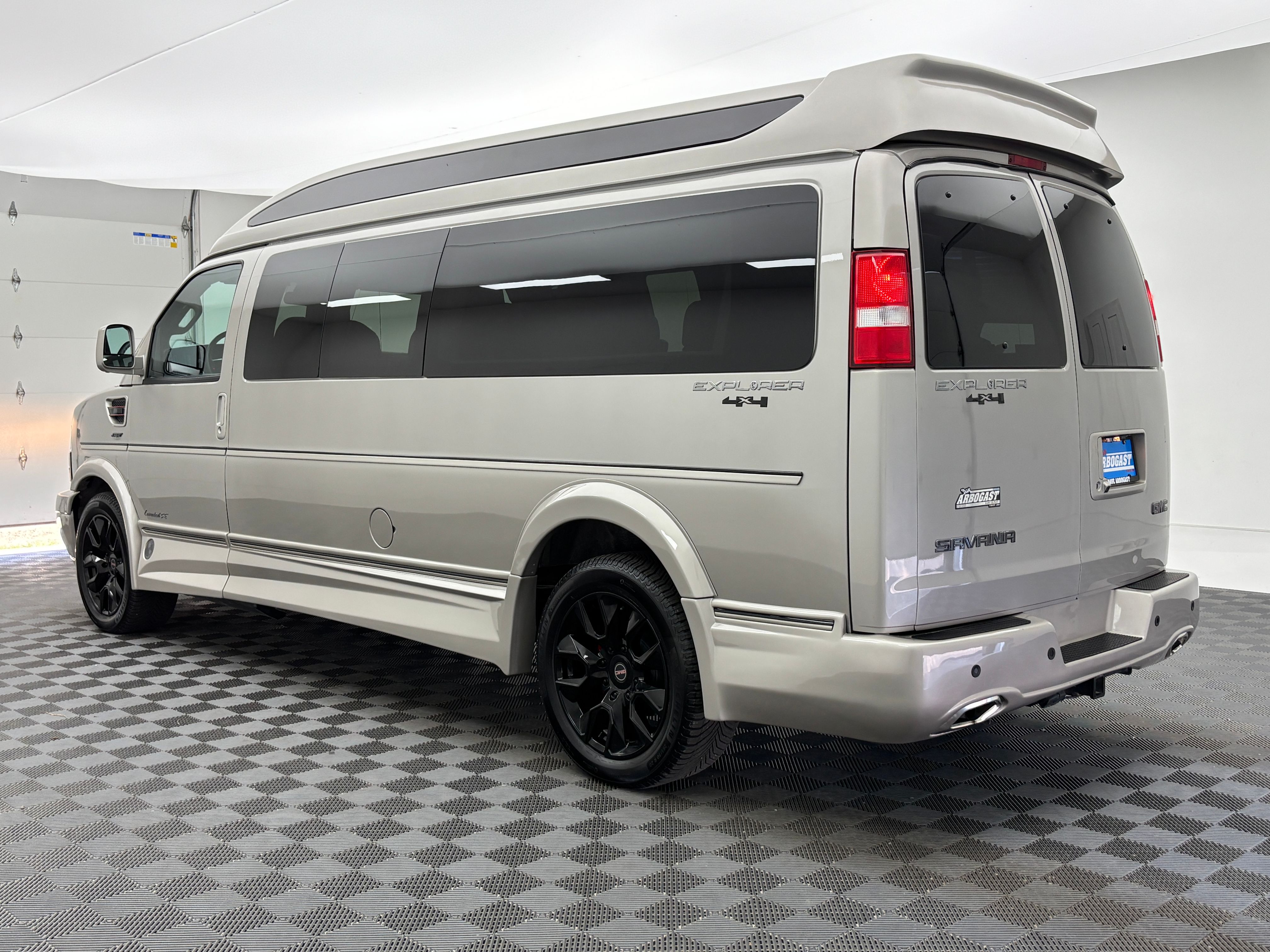 Used 2024 Special Exterior Color GMC Explorer Limited SE image 14
