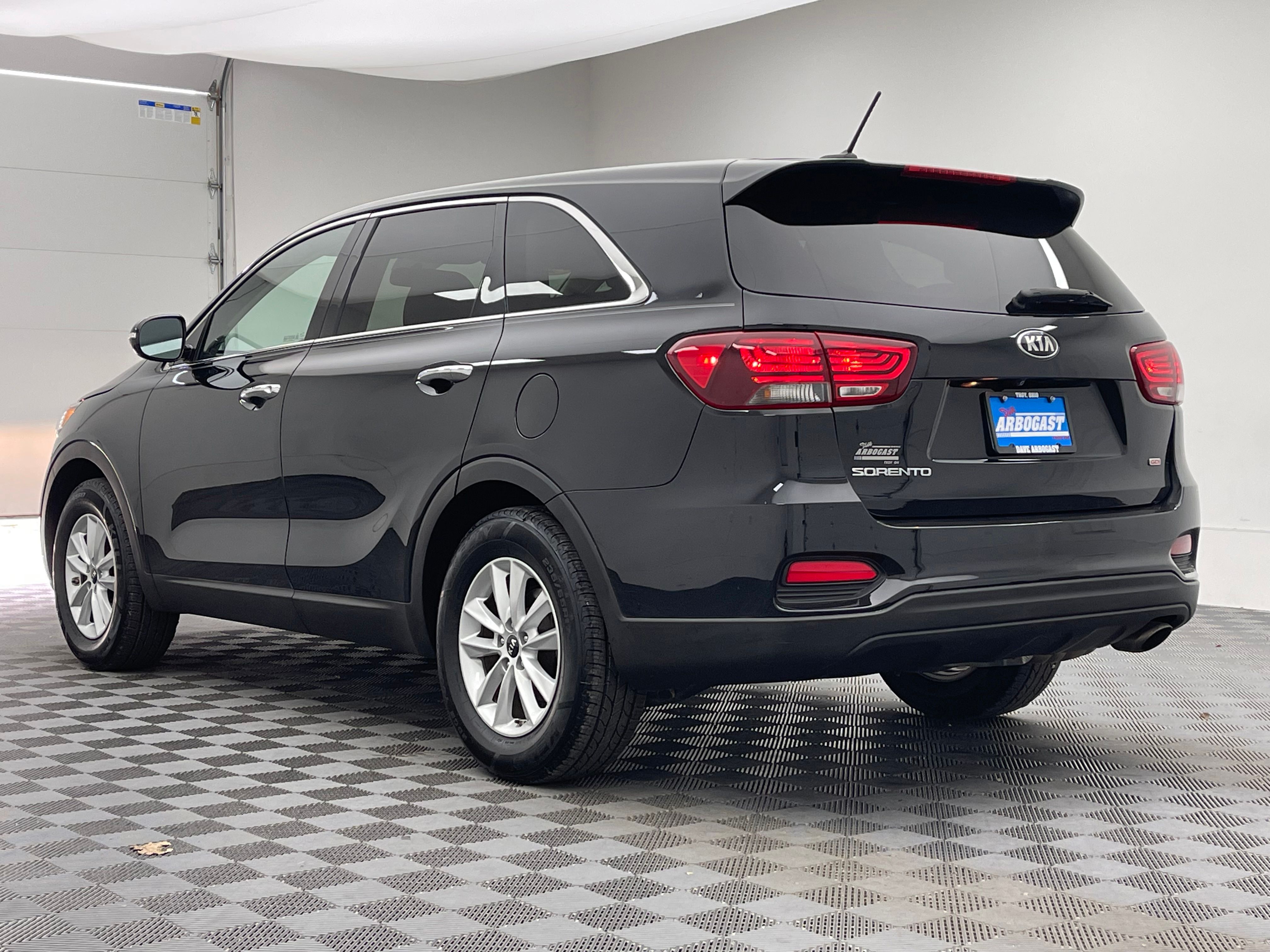 Used 2020 Ebony Black Kia LX image 9