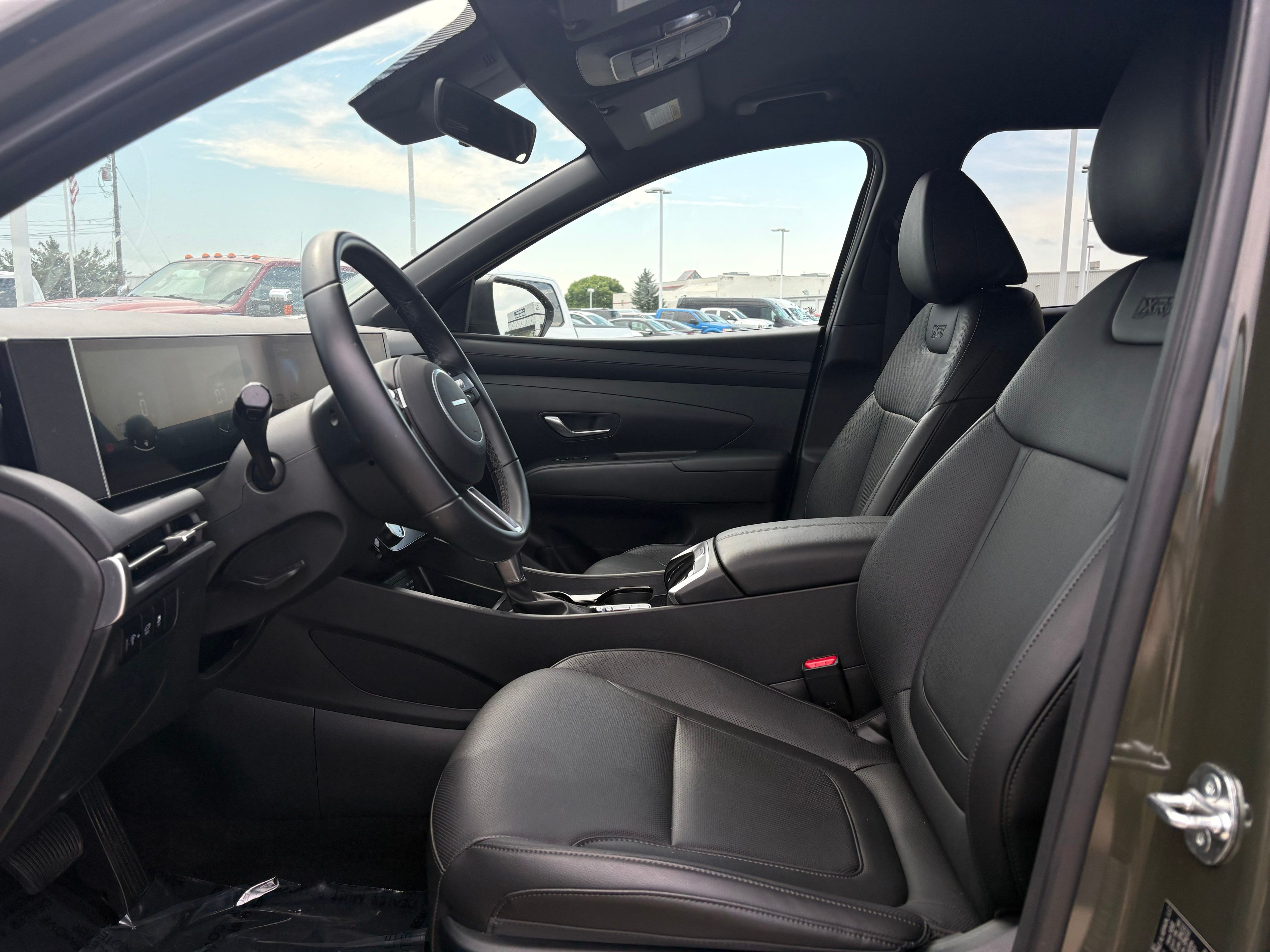 Used 2025 Rockwood Green Hyundai XRT image 14