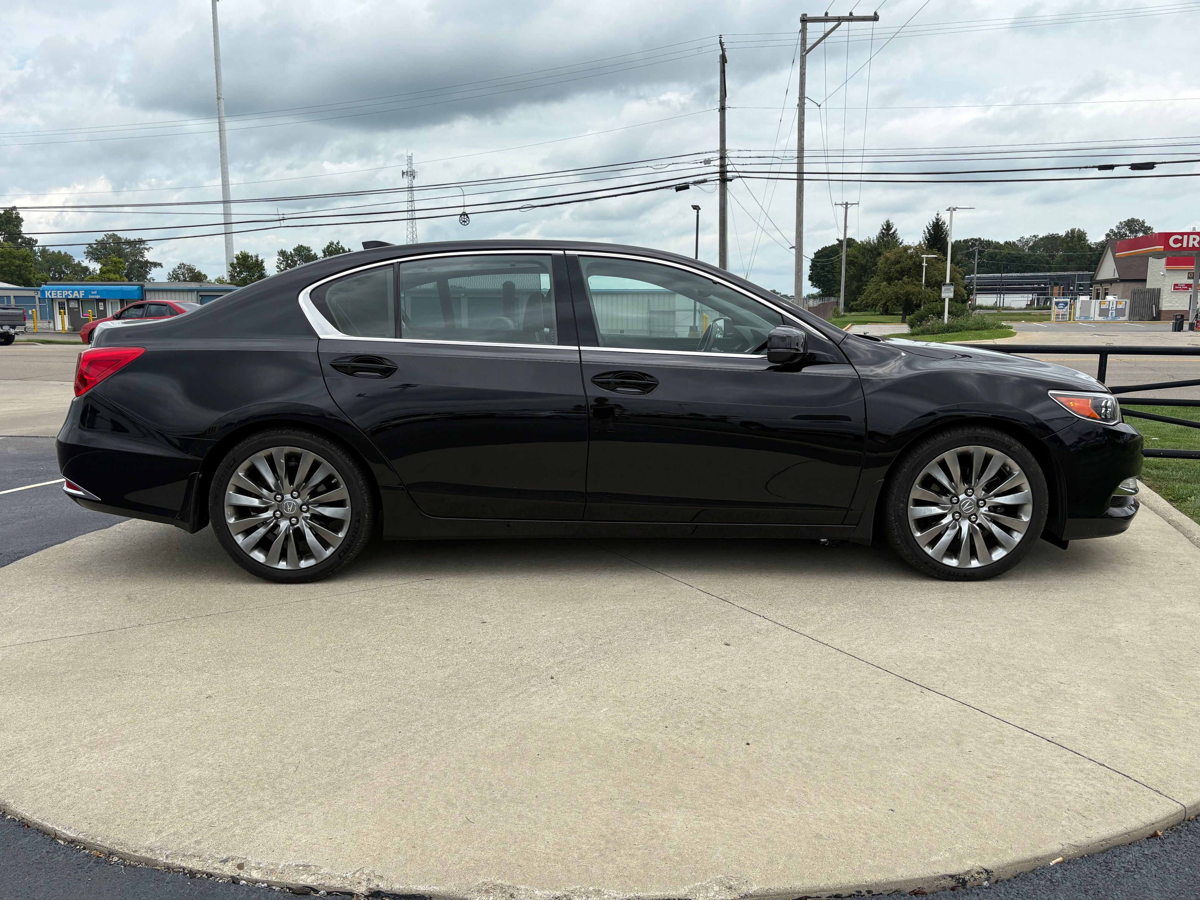 Used 2017 Crystal Black Pearl Acura Base image 8
