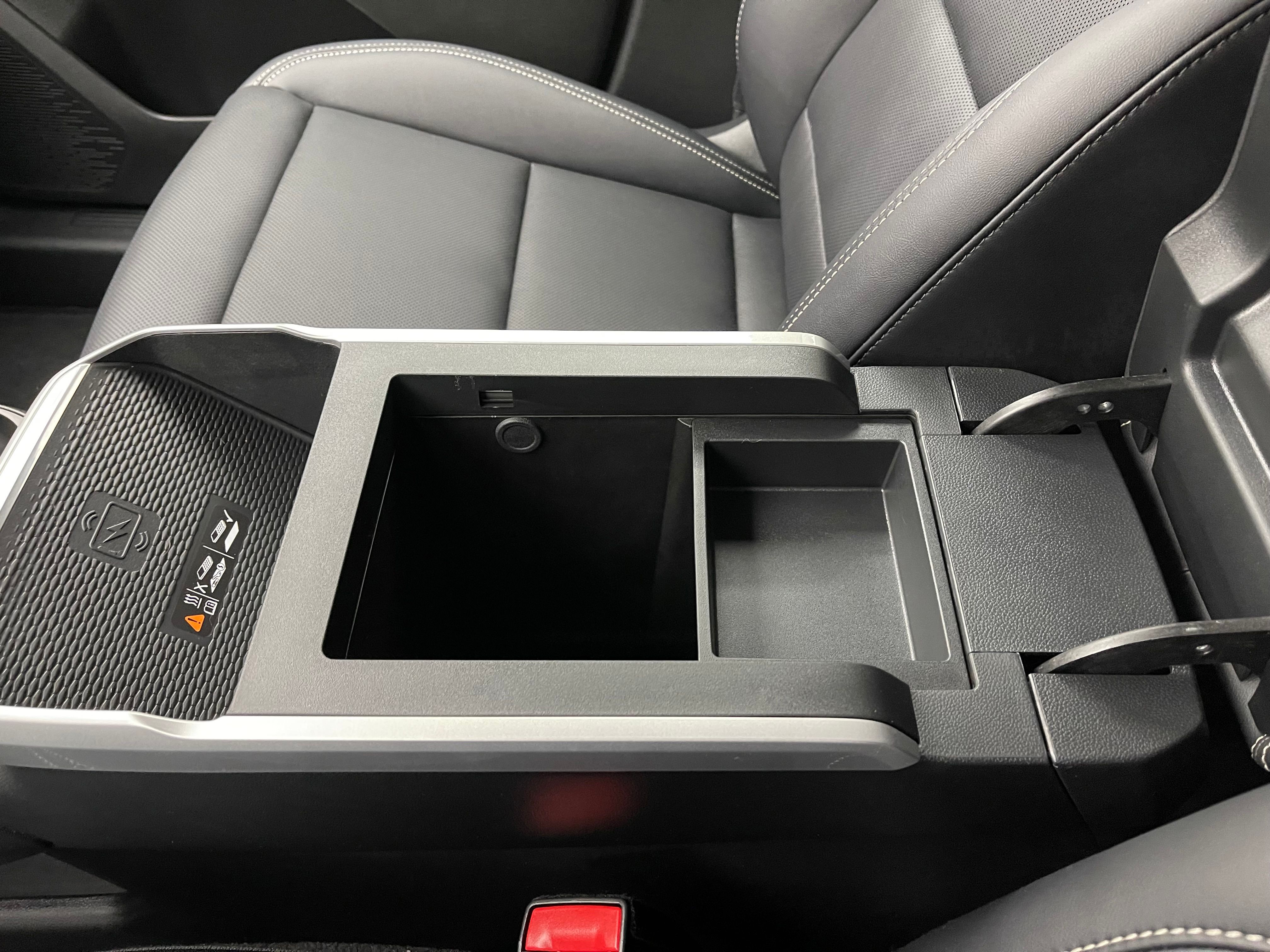New 2027 Ebony Twilight Metallic GMC Elevation image 31