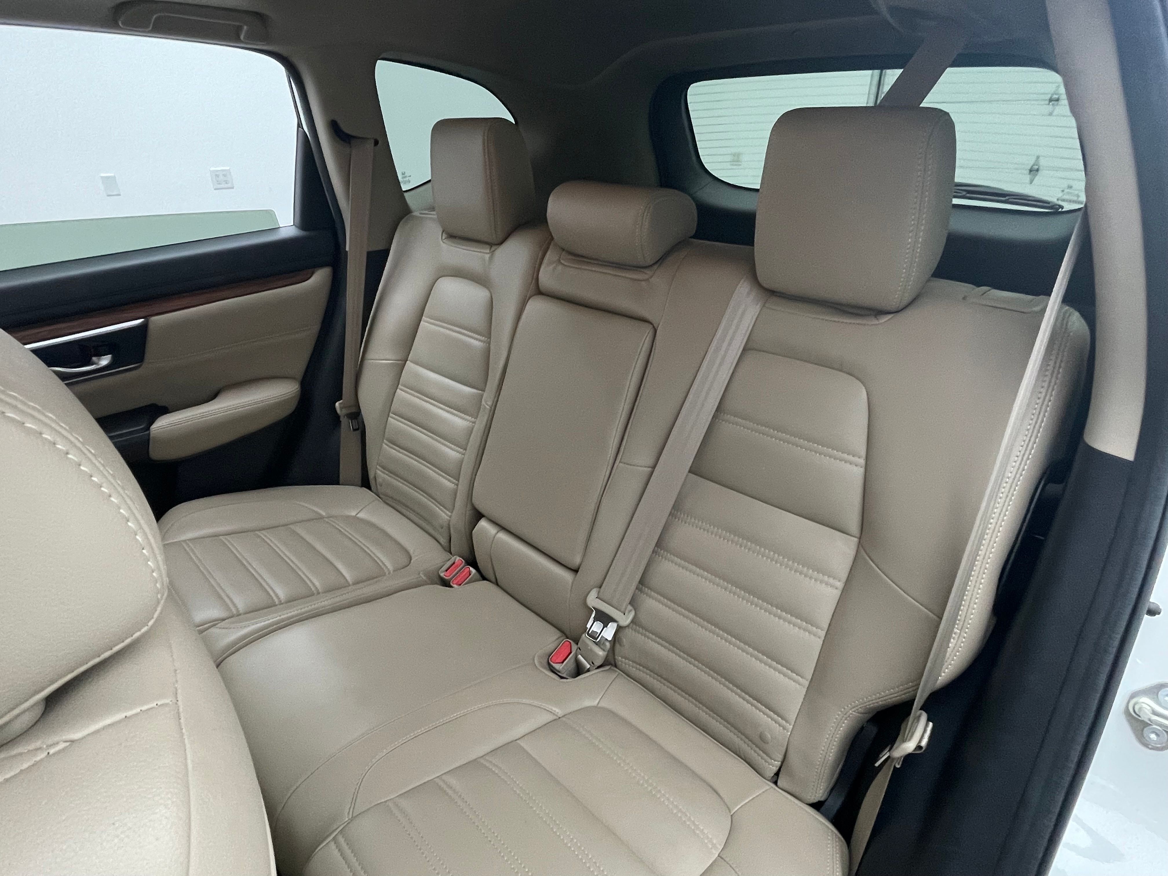 Used 2017 White Honda EX image 37