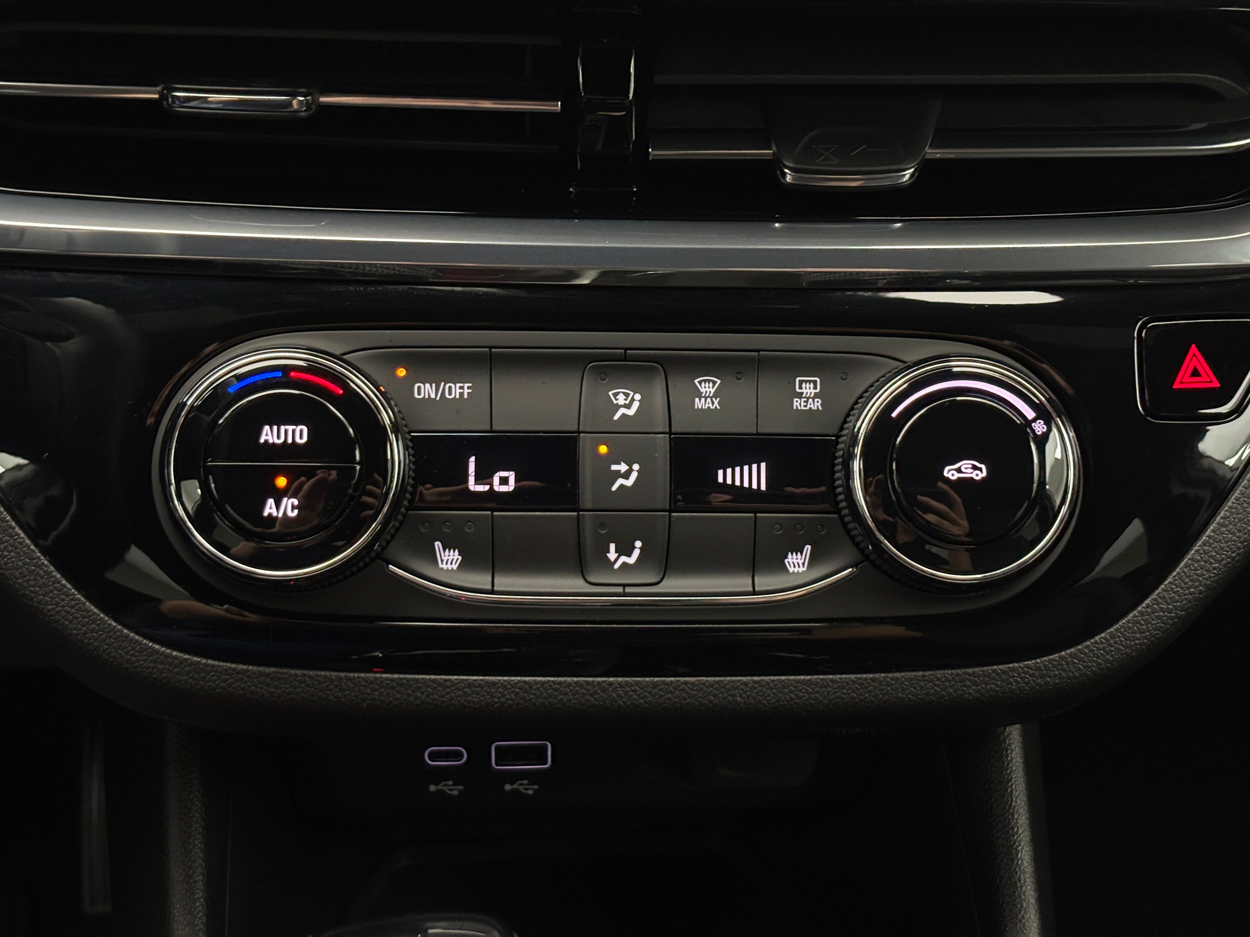 Used 2025 Summit White Buick Sport Touring image 24