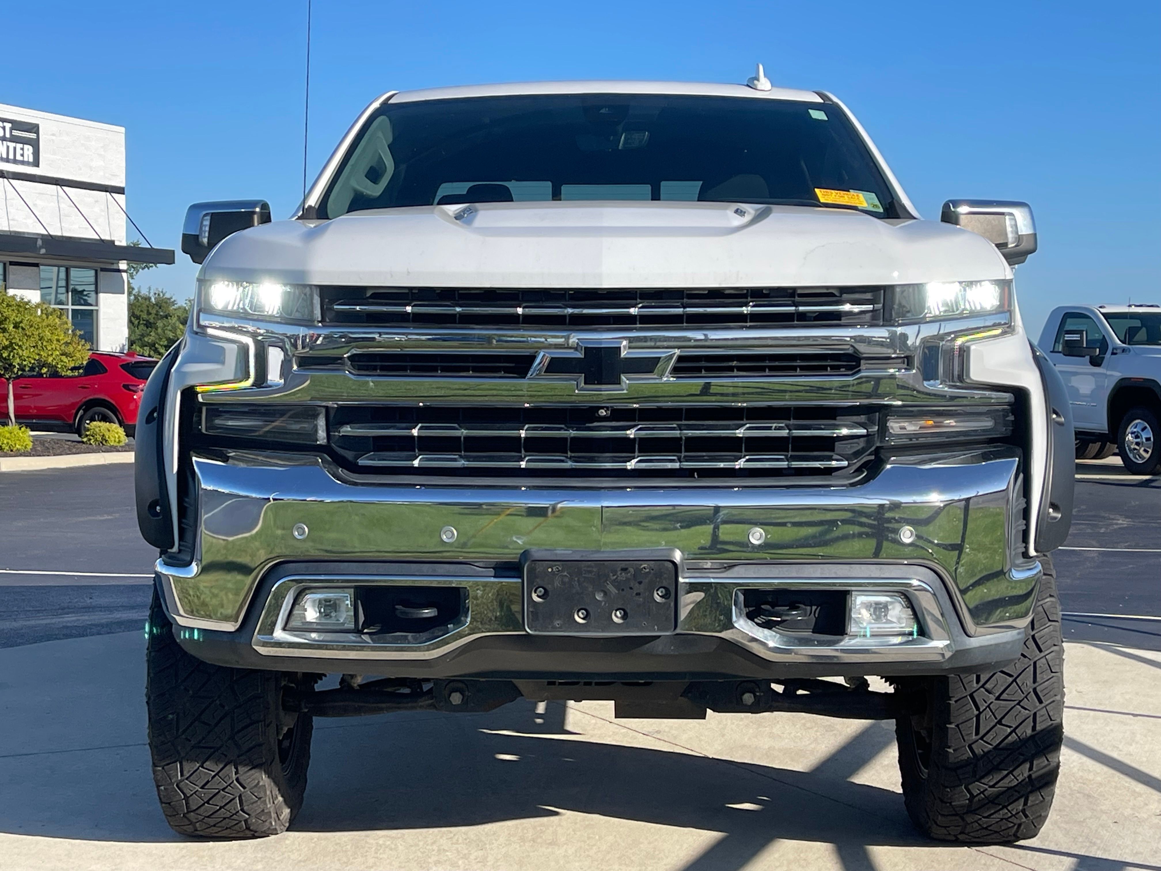Used 2019 Summit White Chevrolet LTZ image 2