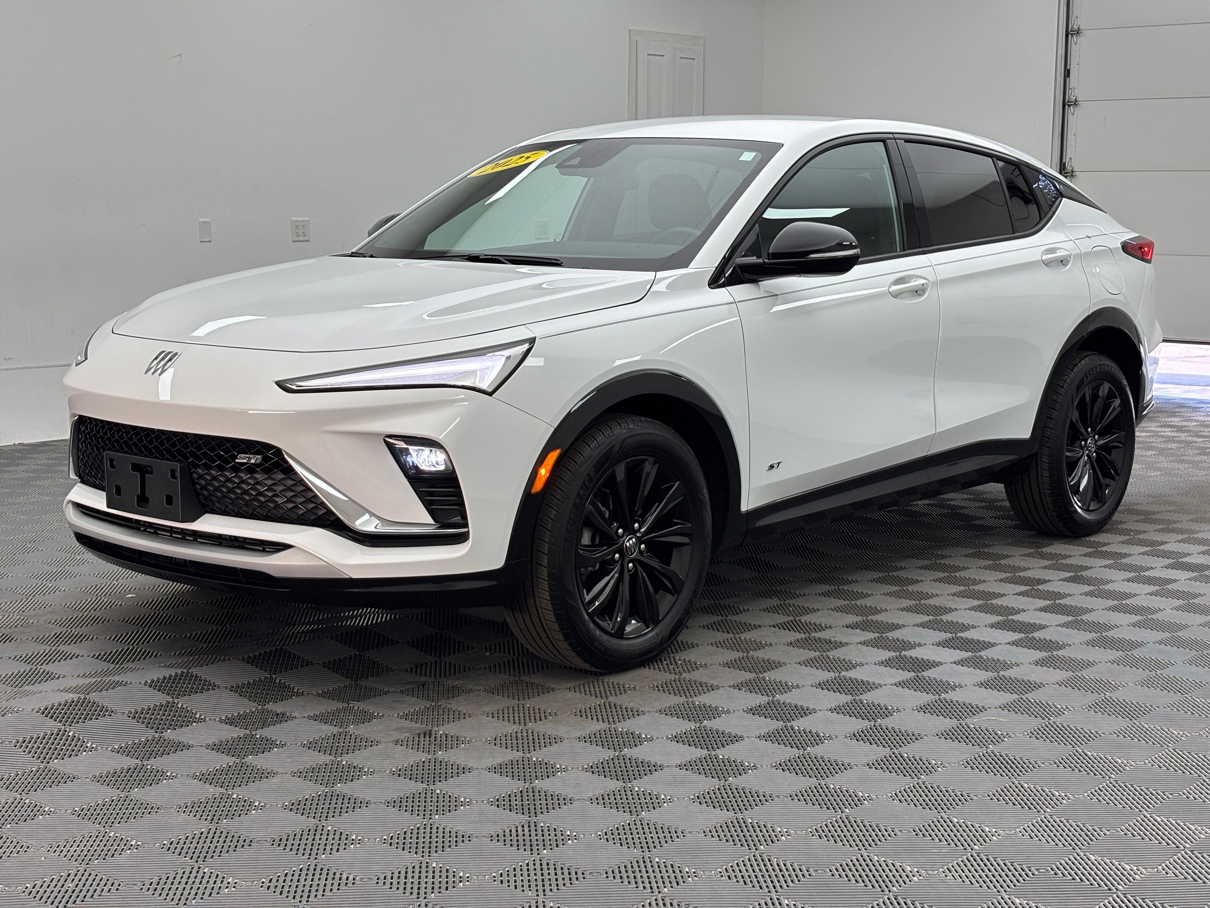 Used 2025 Summit White Buick Sport Touring image 2