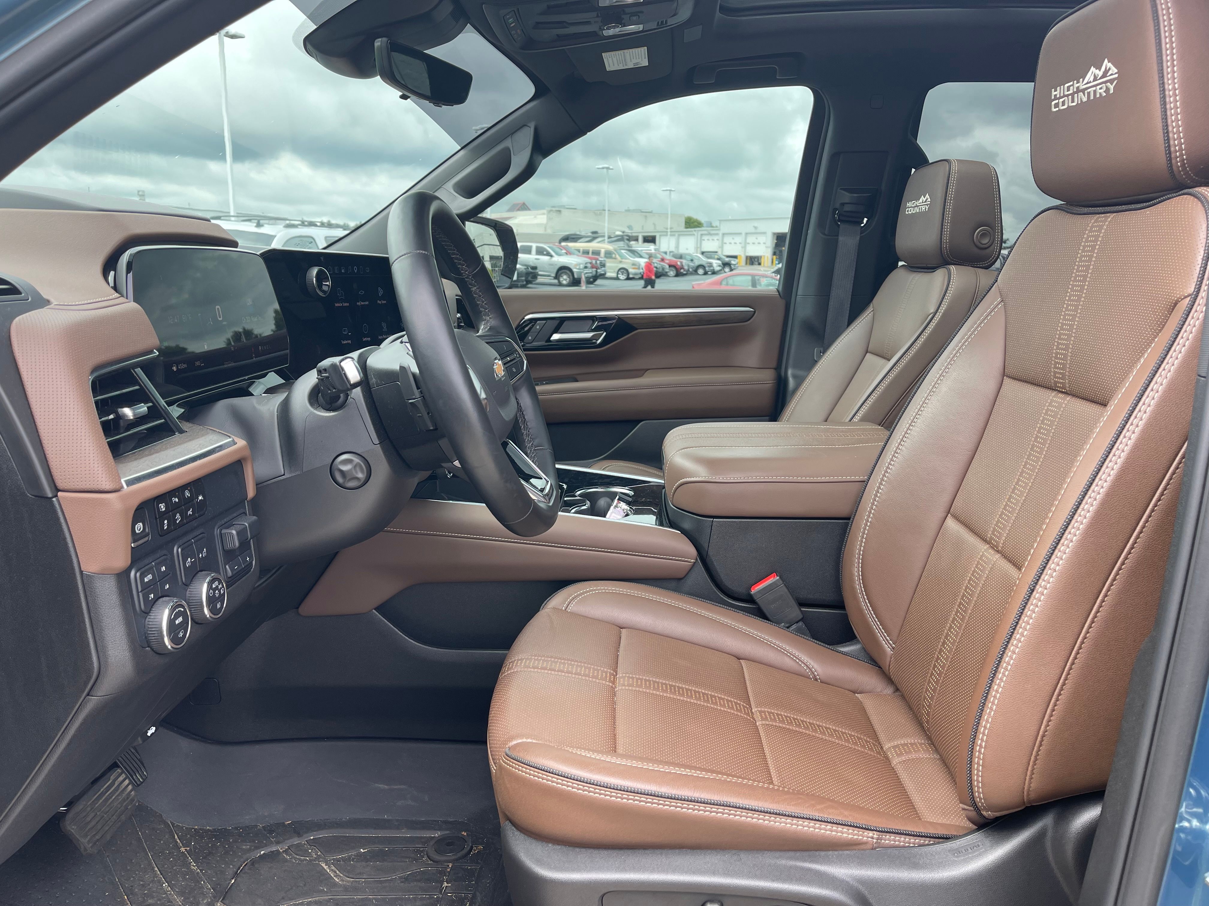 Used 2025 Lakeshore Blue Metallic Chevrolet High Country image 15