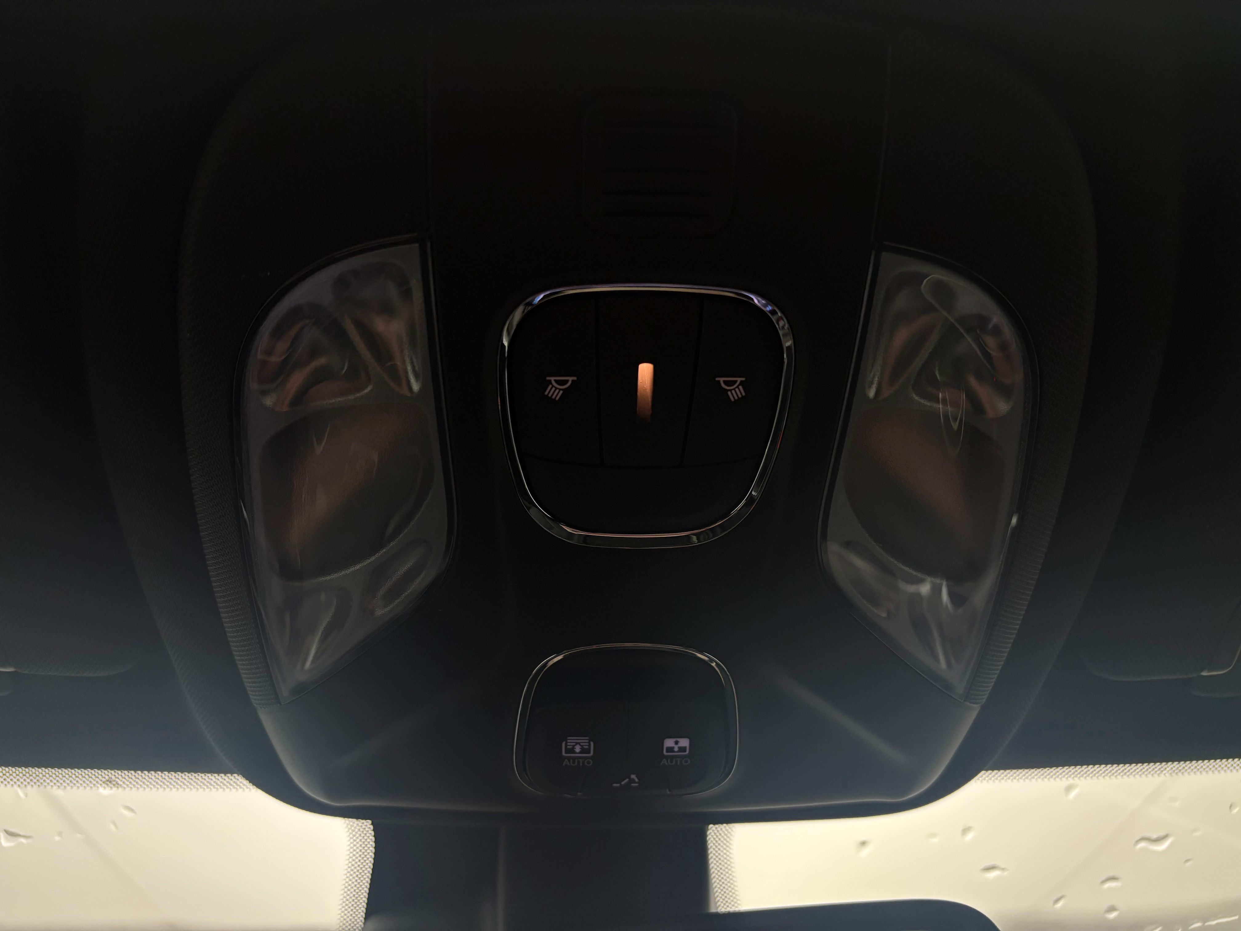 Used 2023 Bright White Clearcoat Jeep Limited image 28