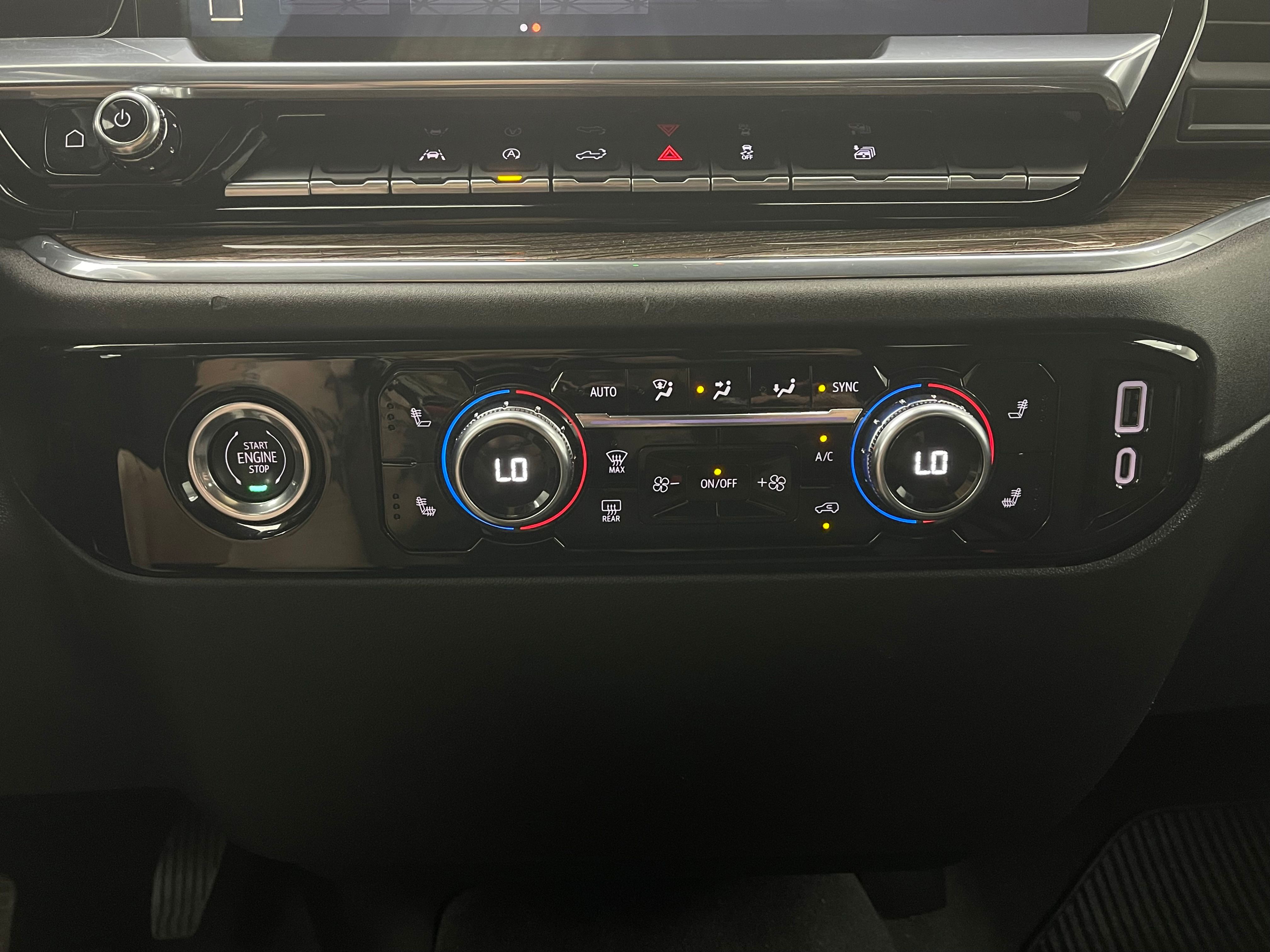 Used 2023 Sterling Metallic GMC Elevation image 29