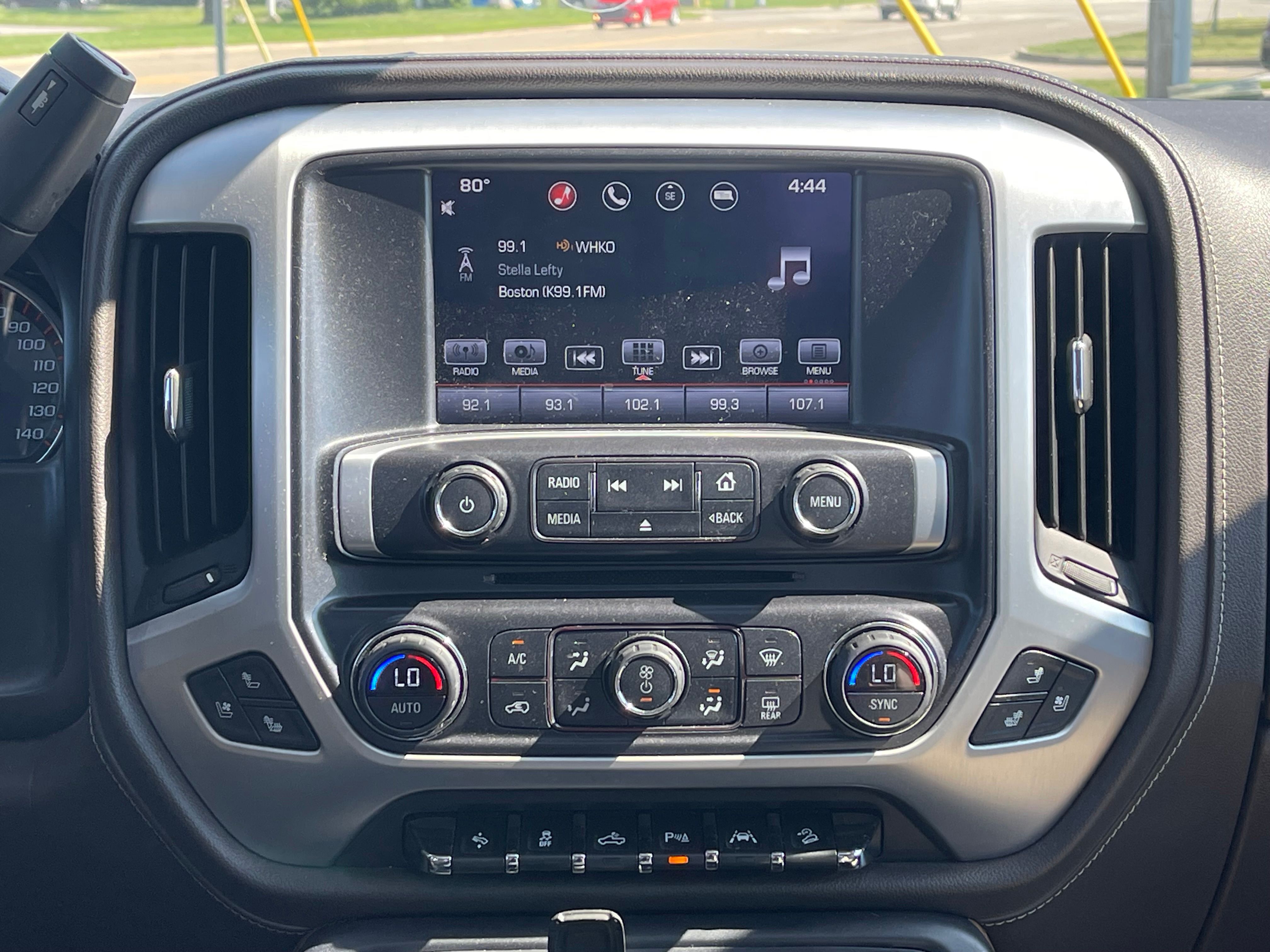 Used 2016 White Frost Tricoat GMC SLT image 12