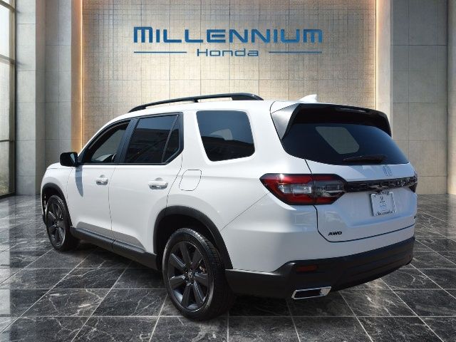 Used 2025 Honda Pilot SUV
