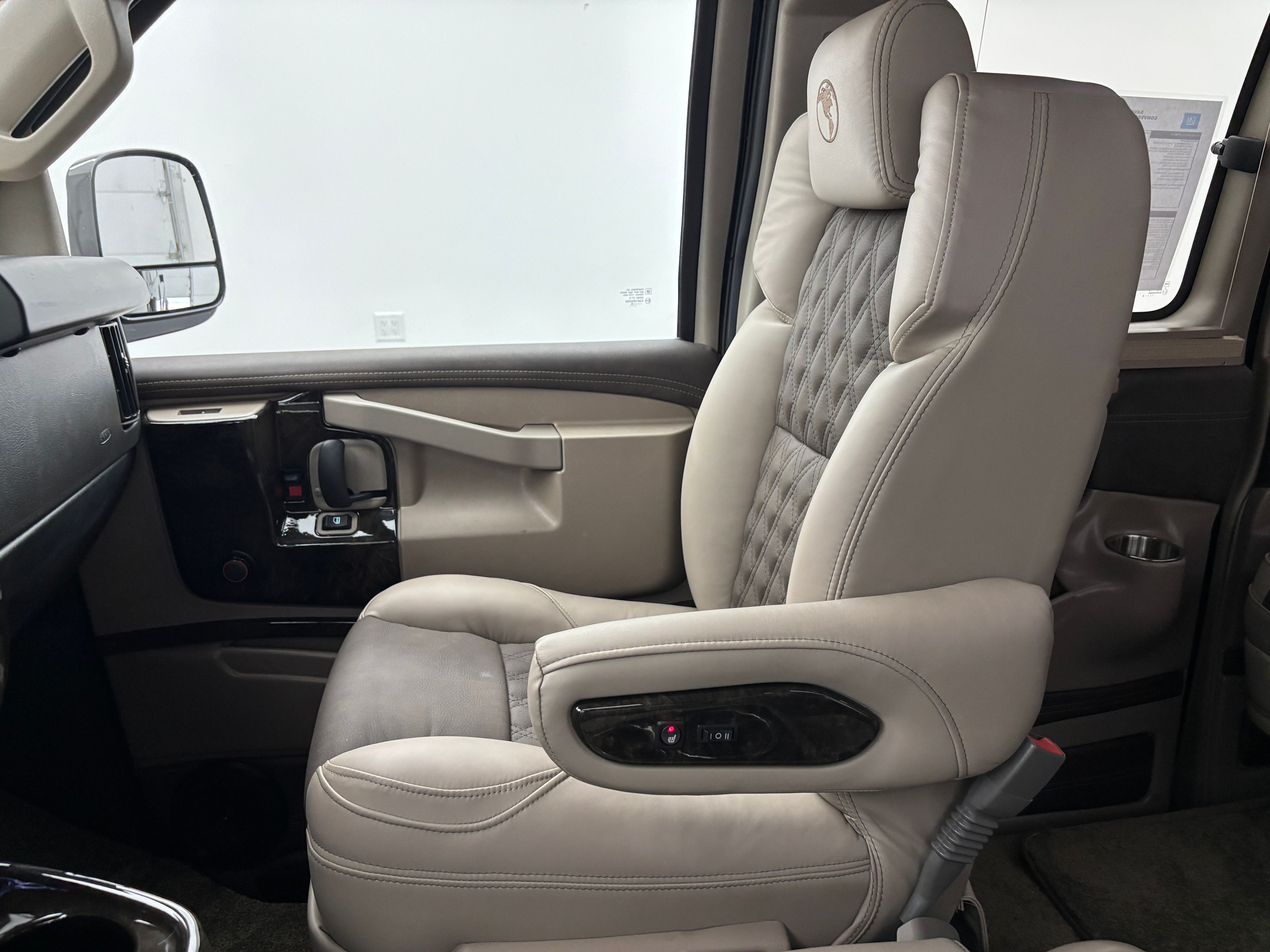 New 2026 Onyx Black GMC Explorer Limited SE image 44