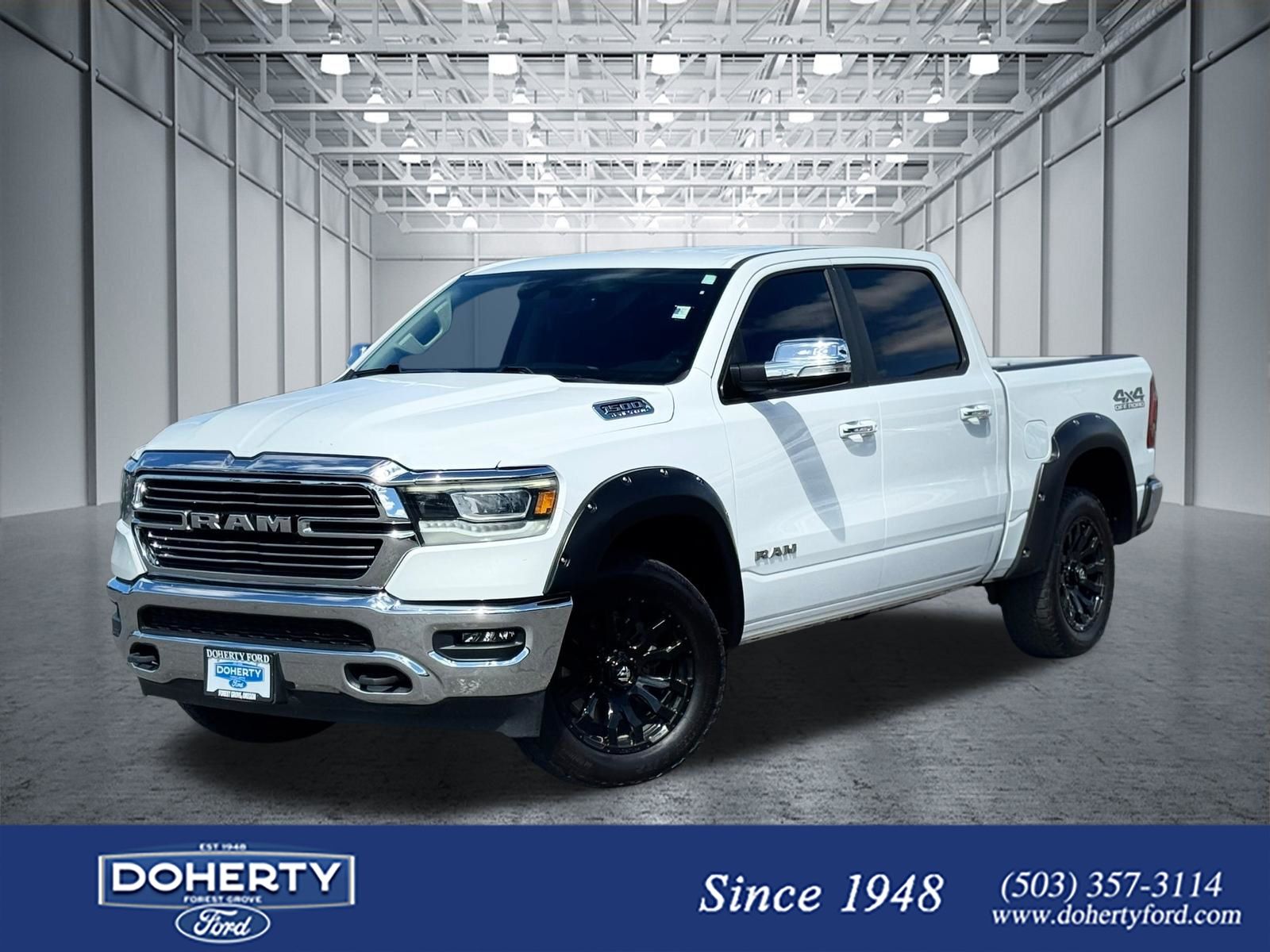 Bright White Clearcoat 2021 RAM 1500 Pickup Truck Four-Wheel Drive 8-Speed Automatic