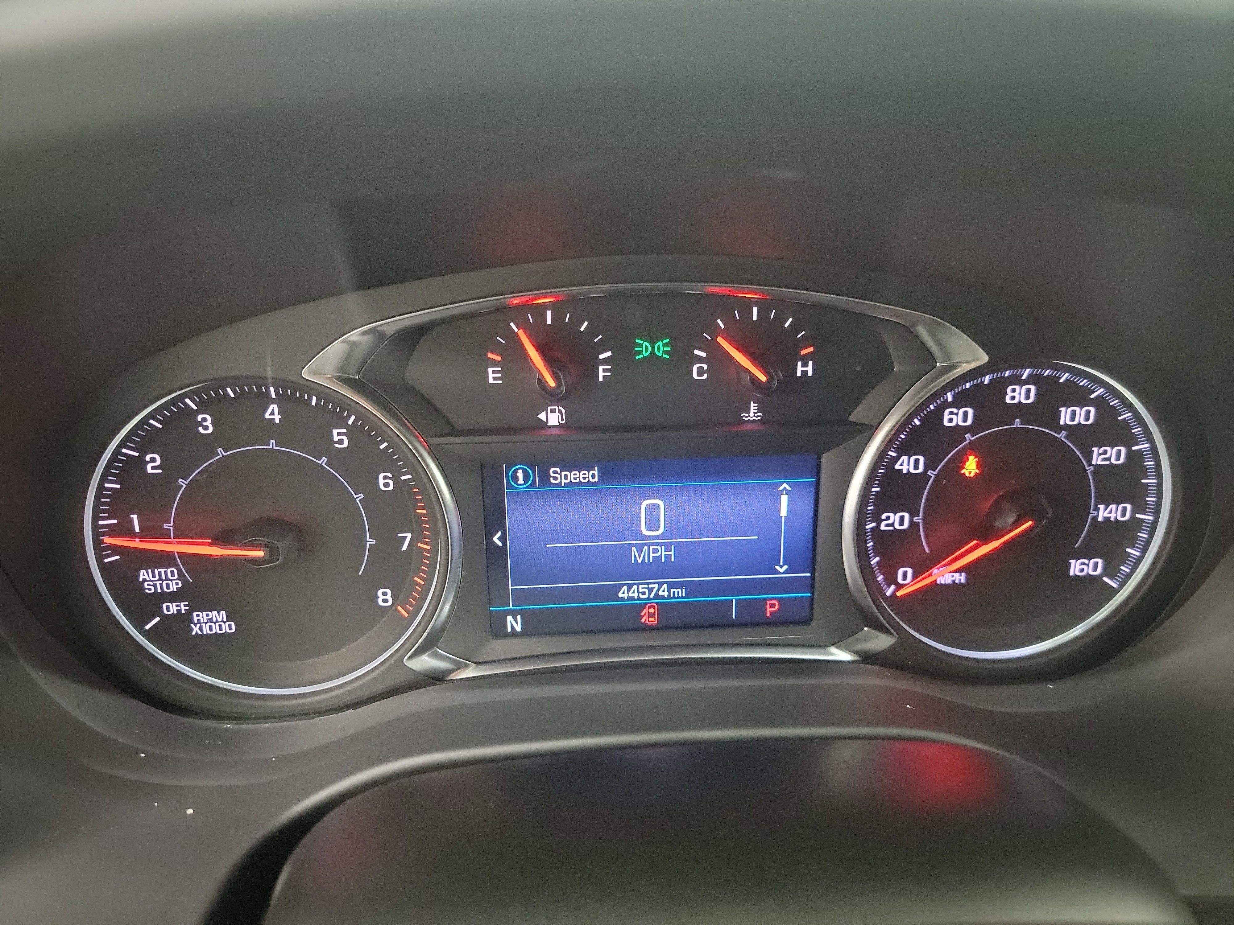 2022 GMC Acadia SLE photo