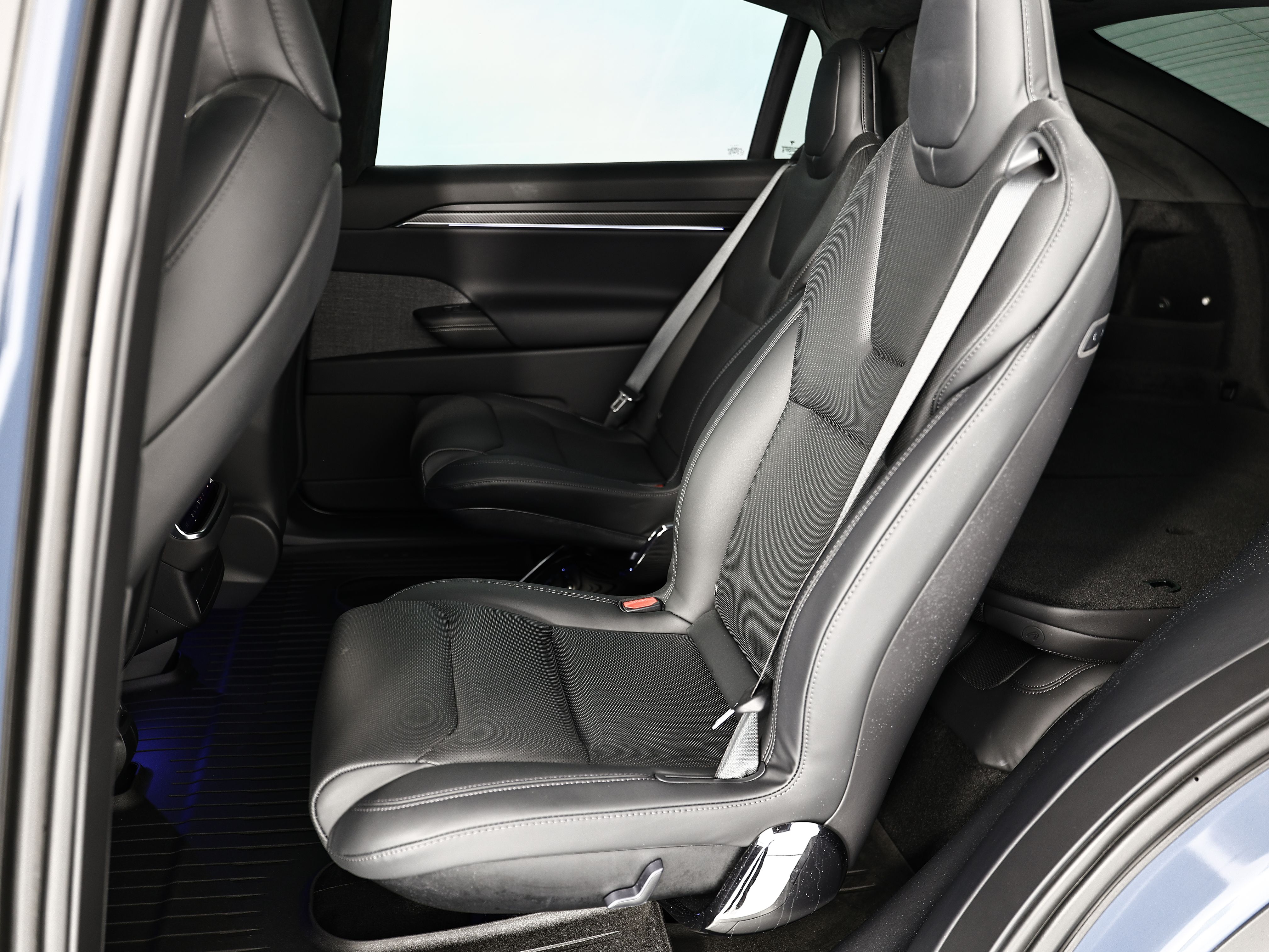 Used 2026 Blue Tesla Plaid image 29