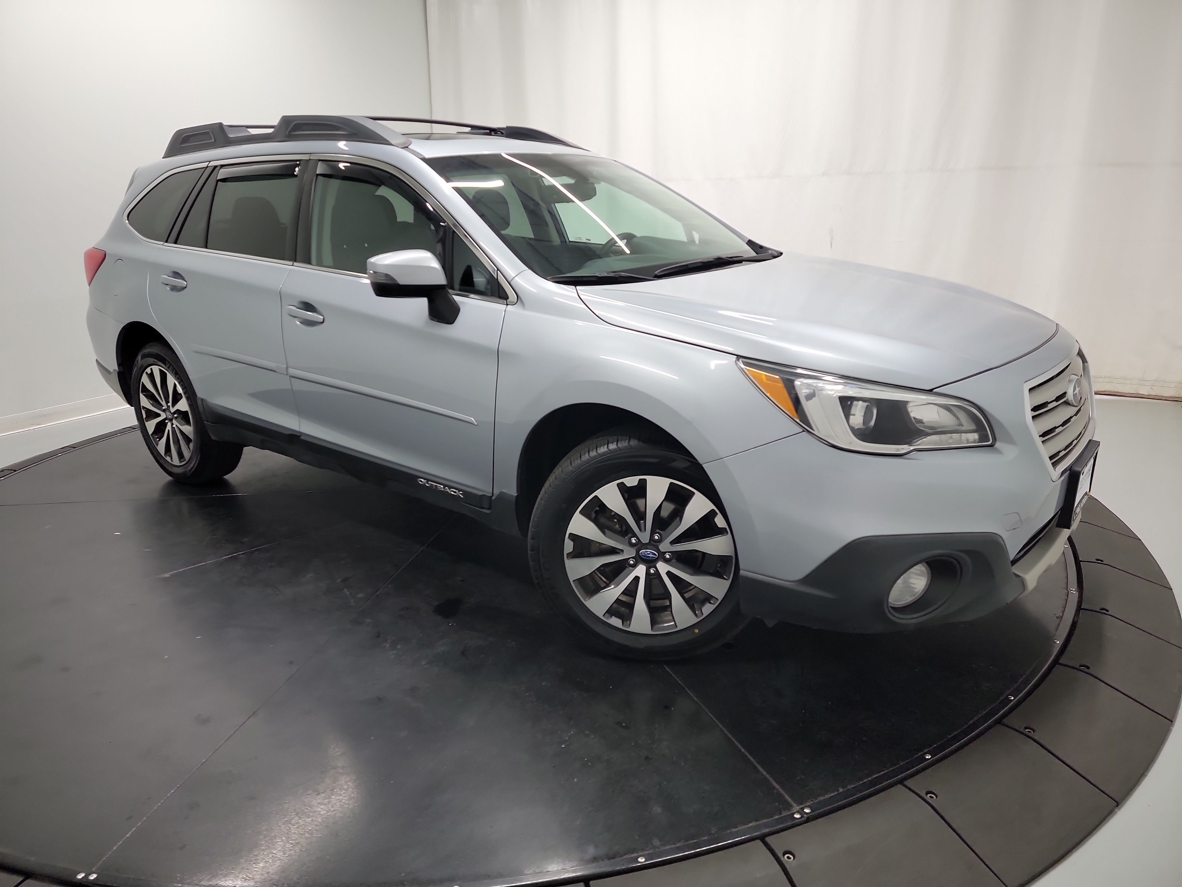 2017 Subaru Outback 2.5i photo