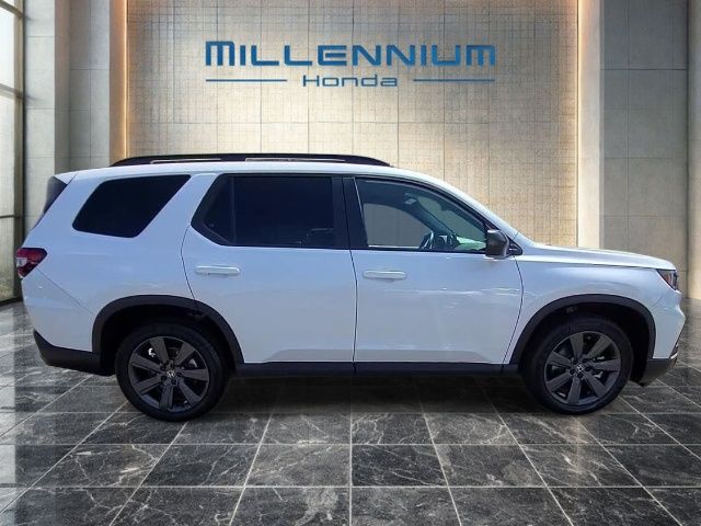 Used 2025 Honda Pilot SUV
