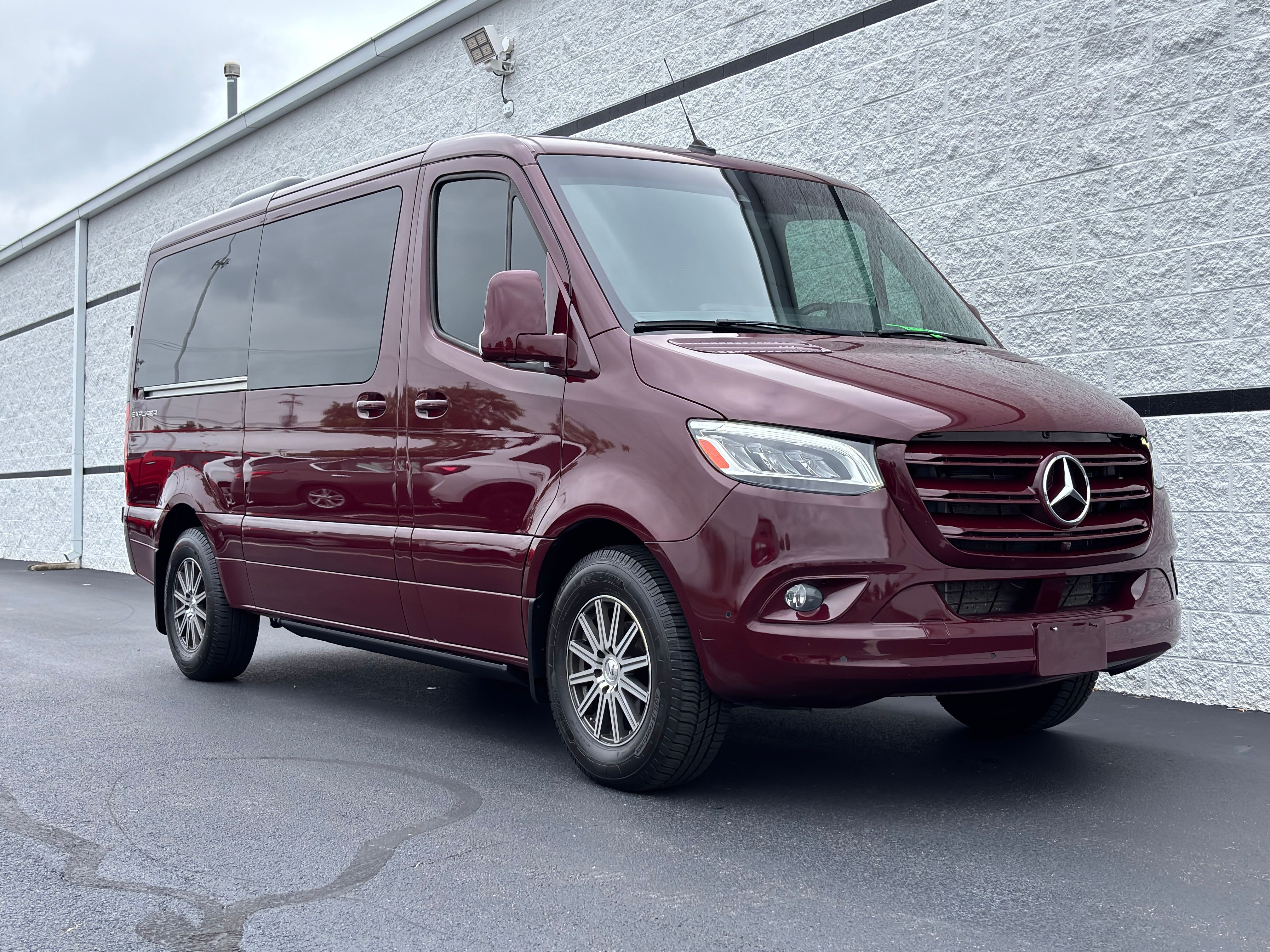 Used 2024 Maroon Mercedes-Benz Explorer Limited SE image 3
