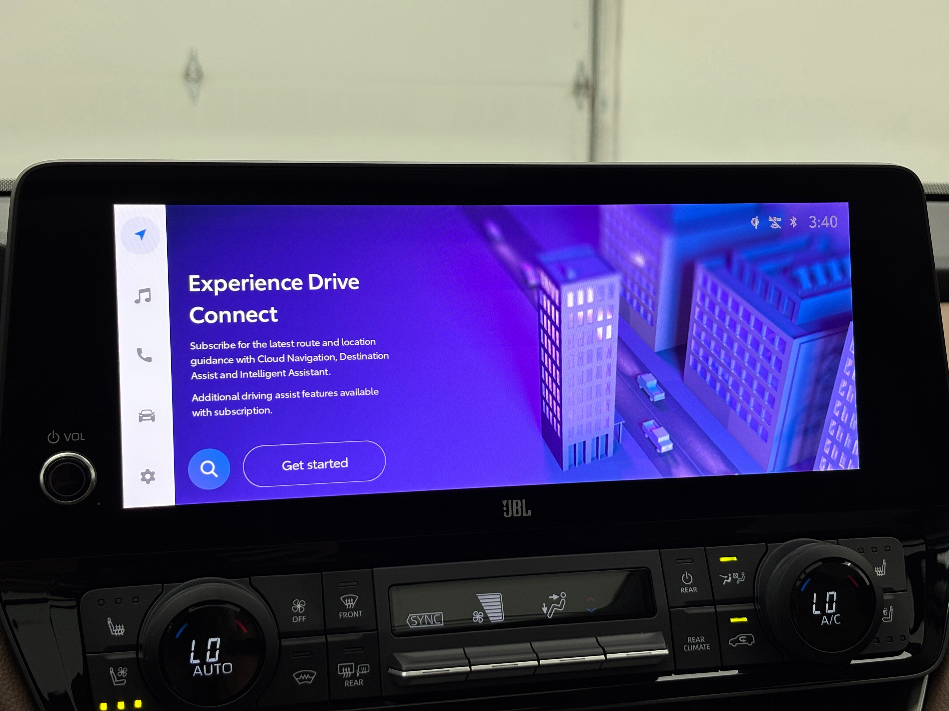 Used 2025 Pearl Toyota Platinum image 28