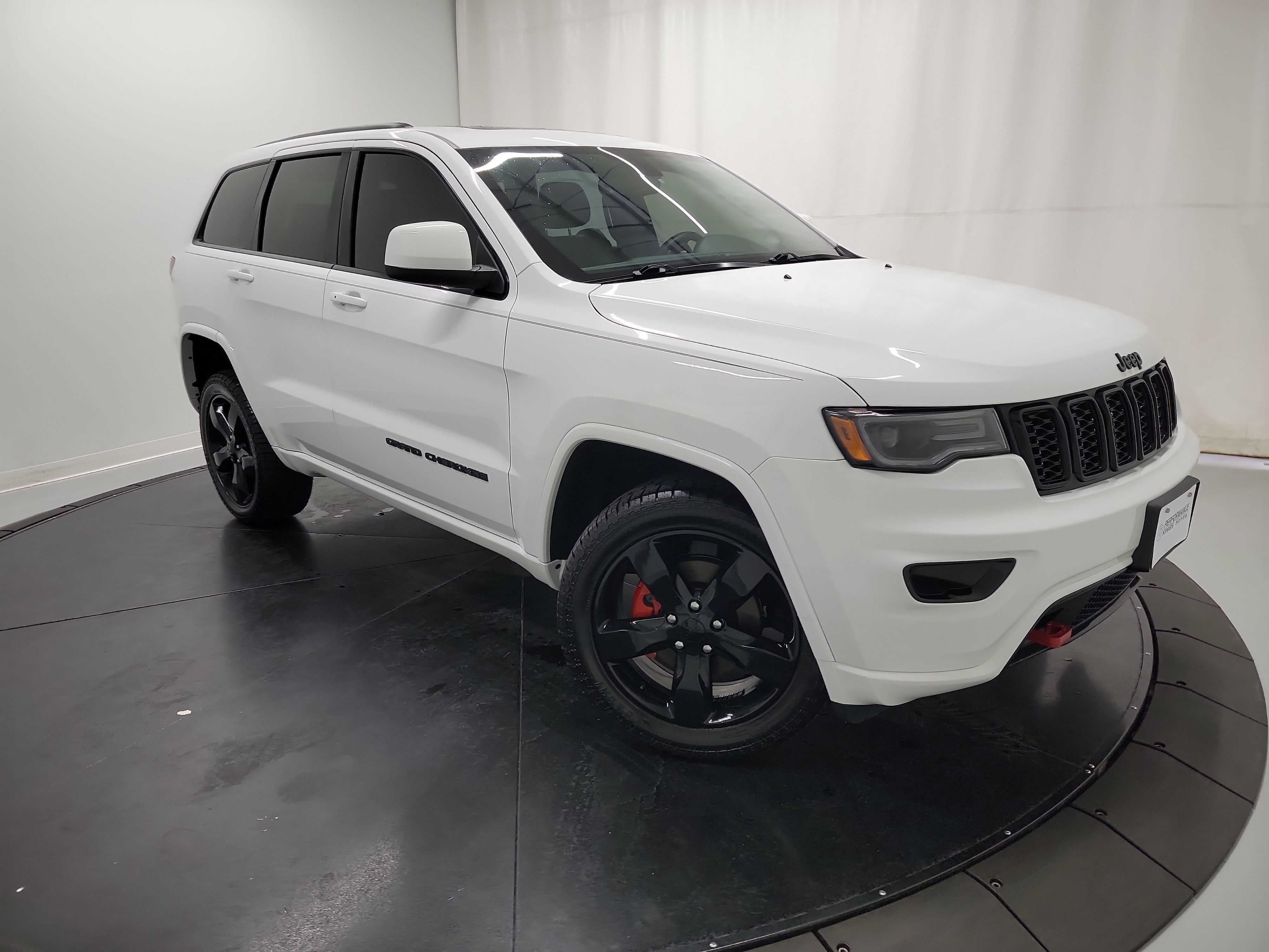 2020 Jeep Grand Cherokee Altitude photo