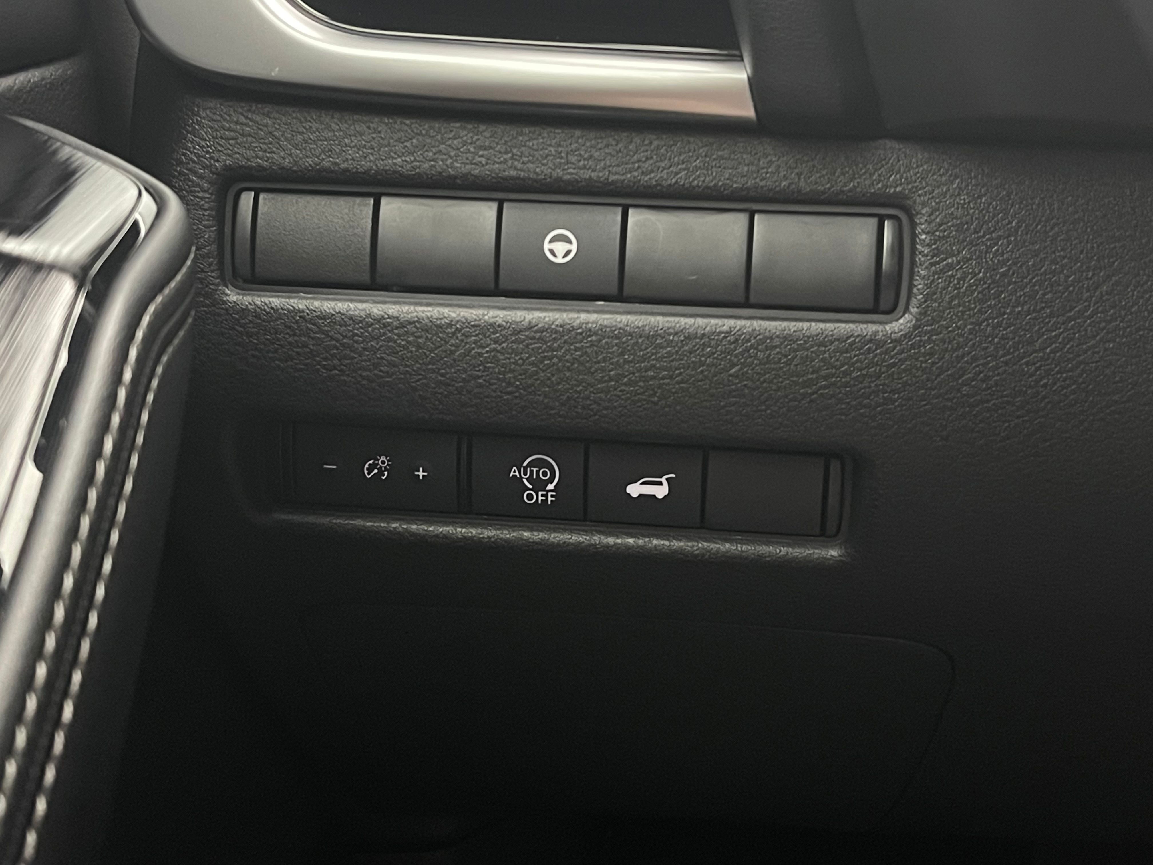 Used 2024 Gun Metallic Nissan SL image 22