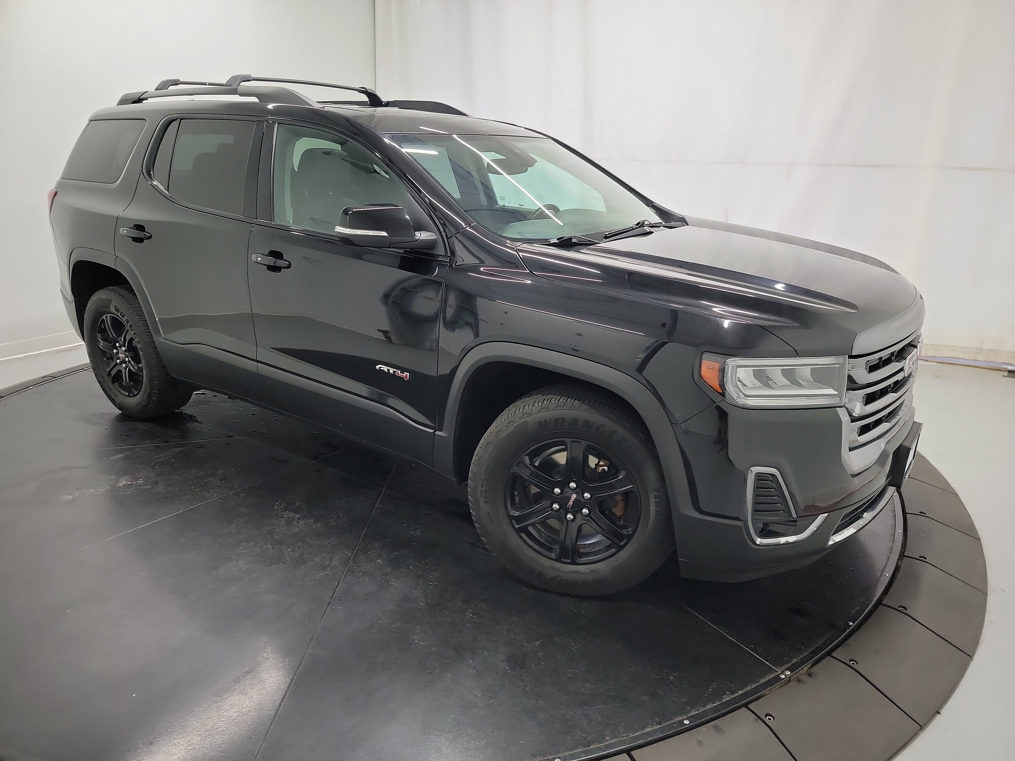 2022 GMC Acadia AT4 photo