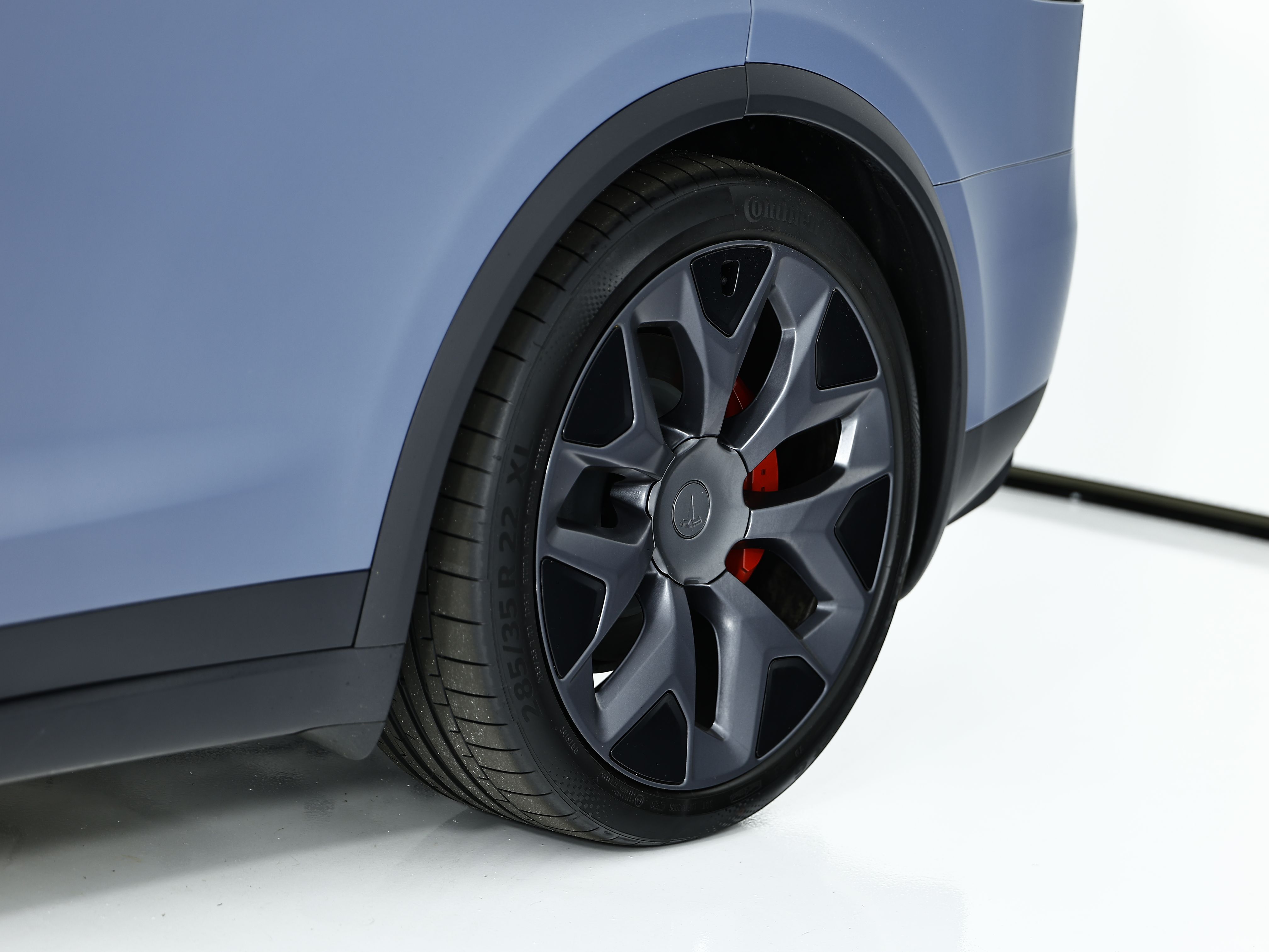 Used 2026 Blue Tesla Plaid image 14