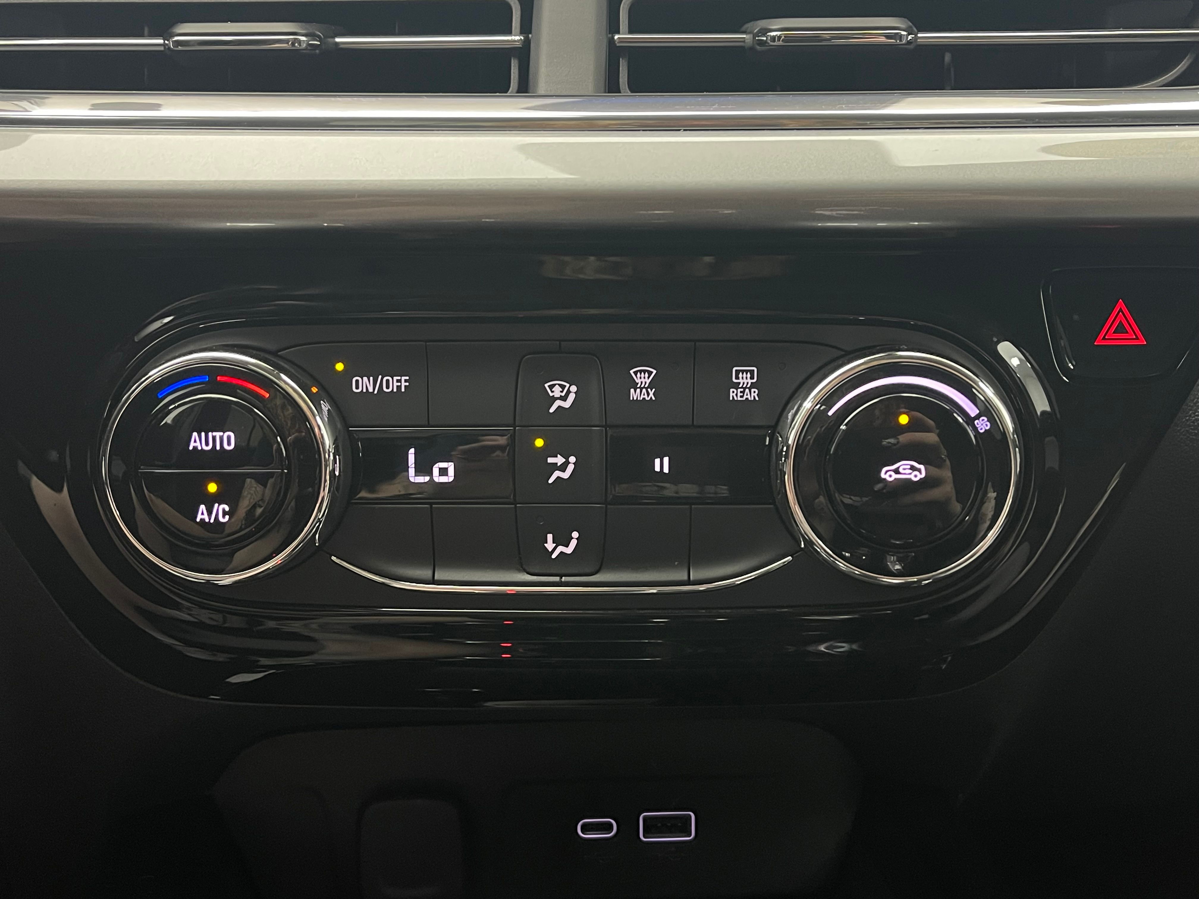 Used 2025 Mosaic Black Metallic Chevrolet LT image 24
