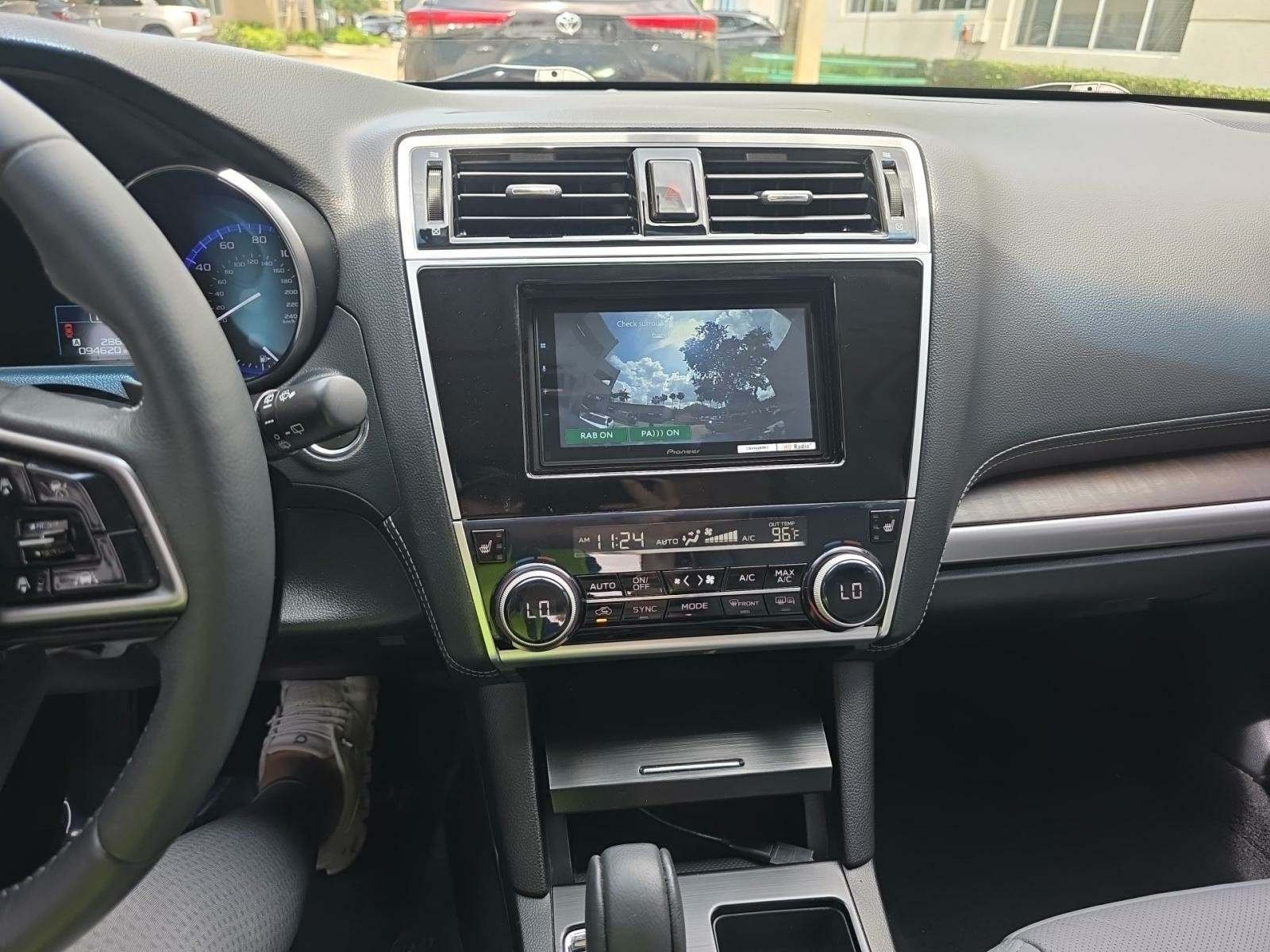 2019 Subaru Outback 2.5i photo