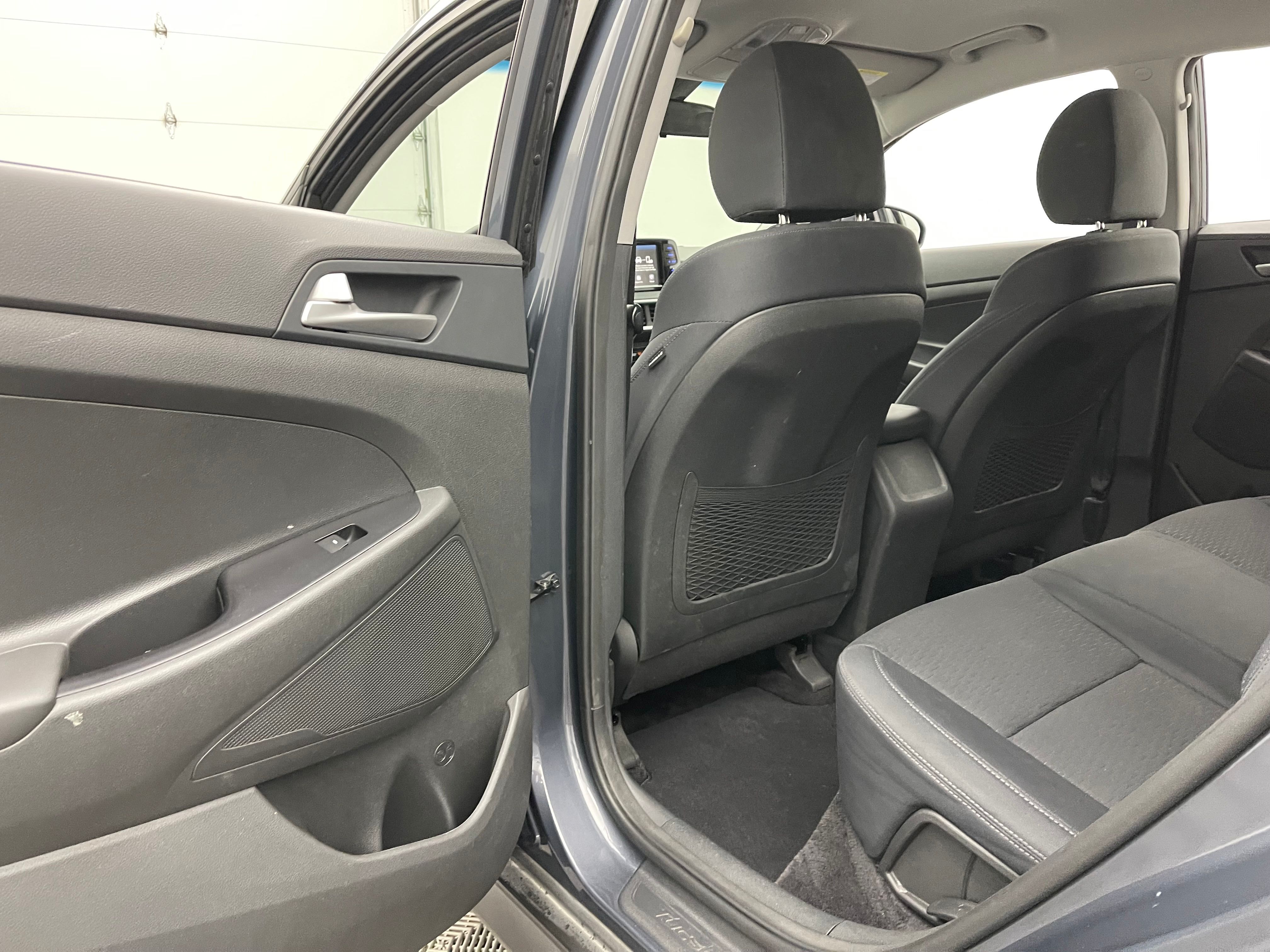 Used 2021 Dusk Blue Hyundai SE image 32