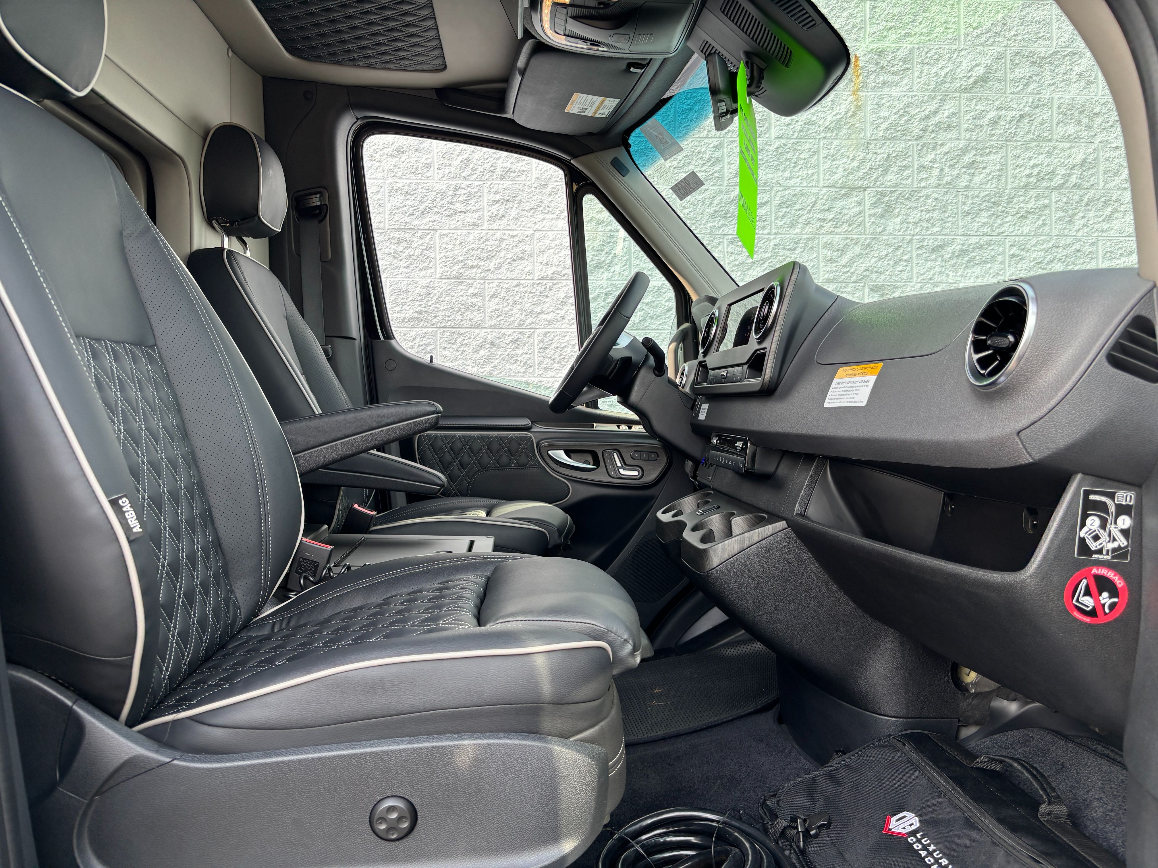 New 2027 Black Mercedes-Benz Discovery Executive image 21