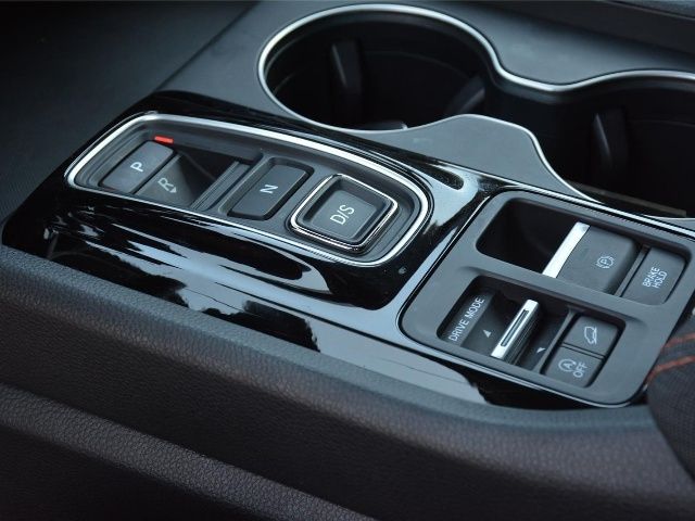 Used 2025 Honda Pilot SUV