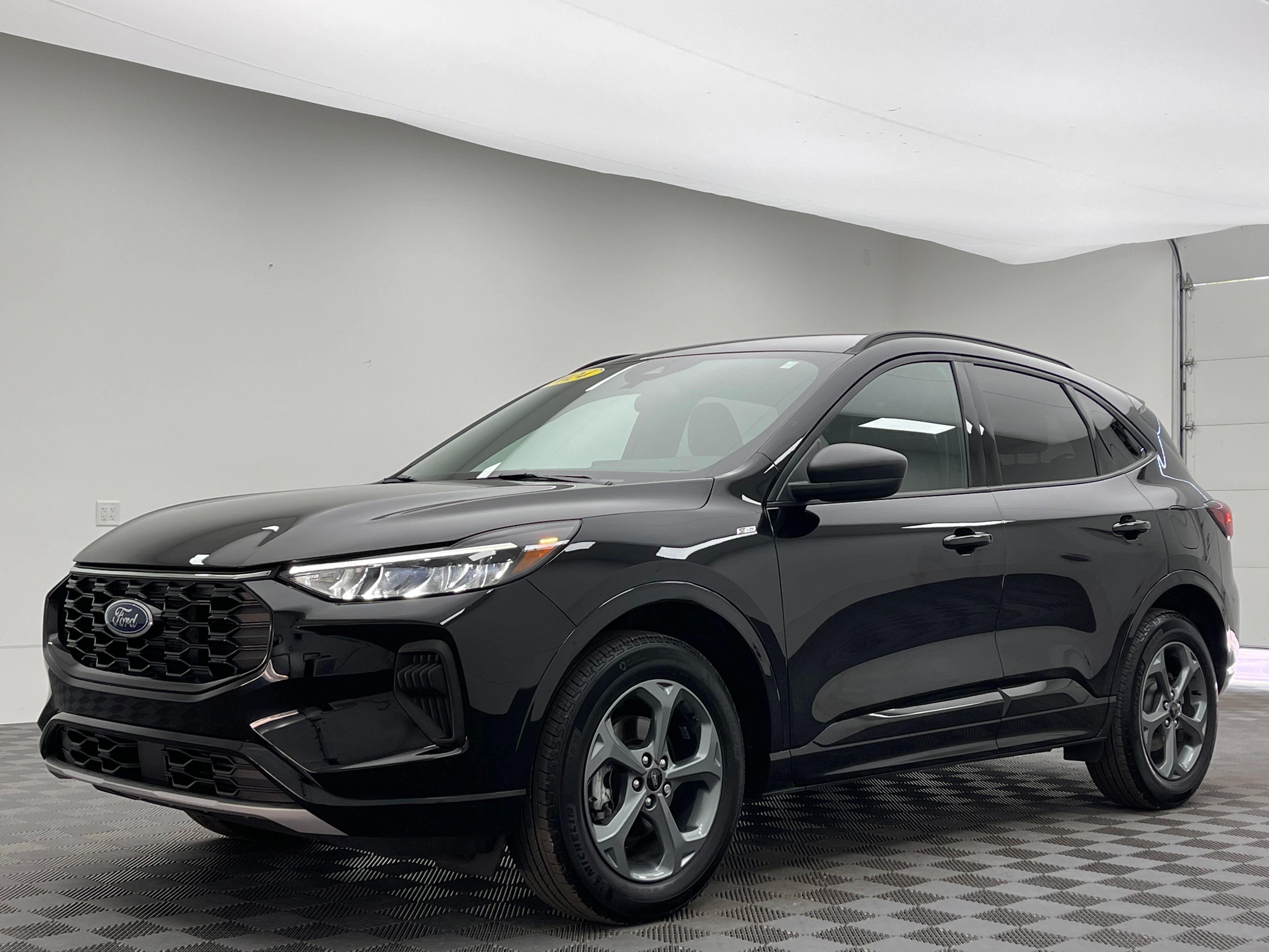 Used 2024 Black Metallic Ford ST-Line image 2