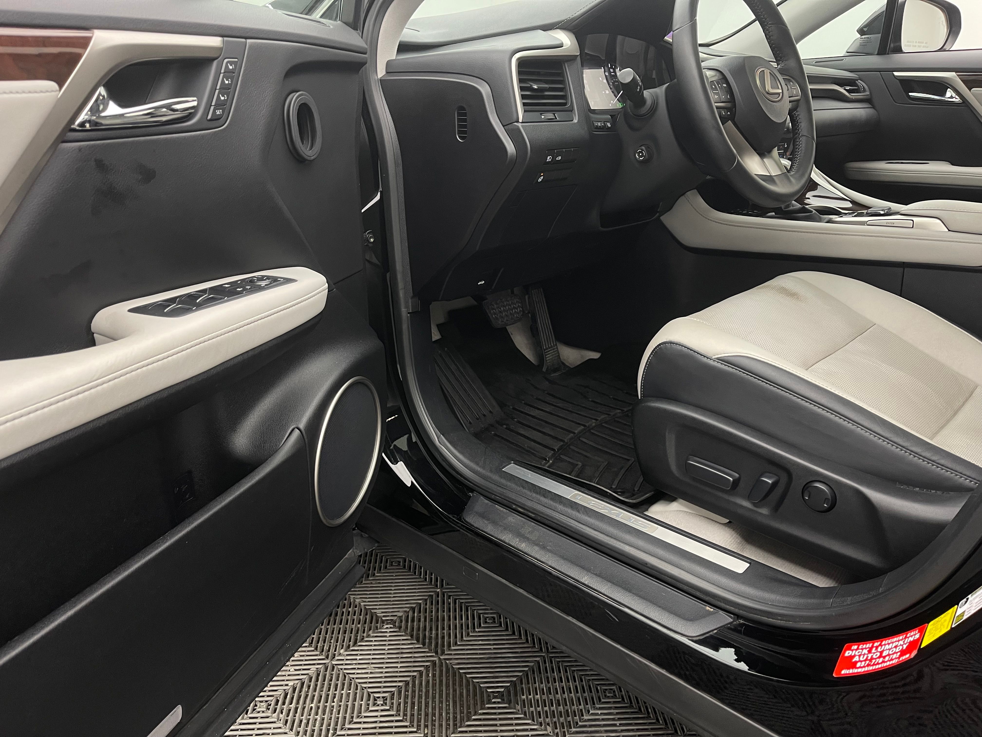 Used 2016 Obsidian Lexus 350 image 16