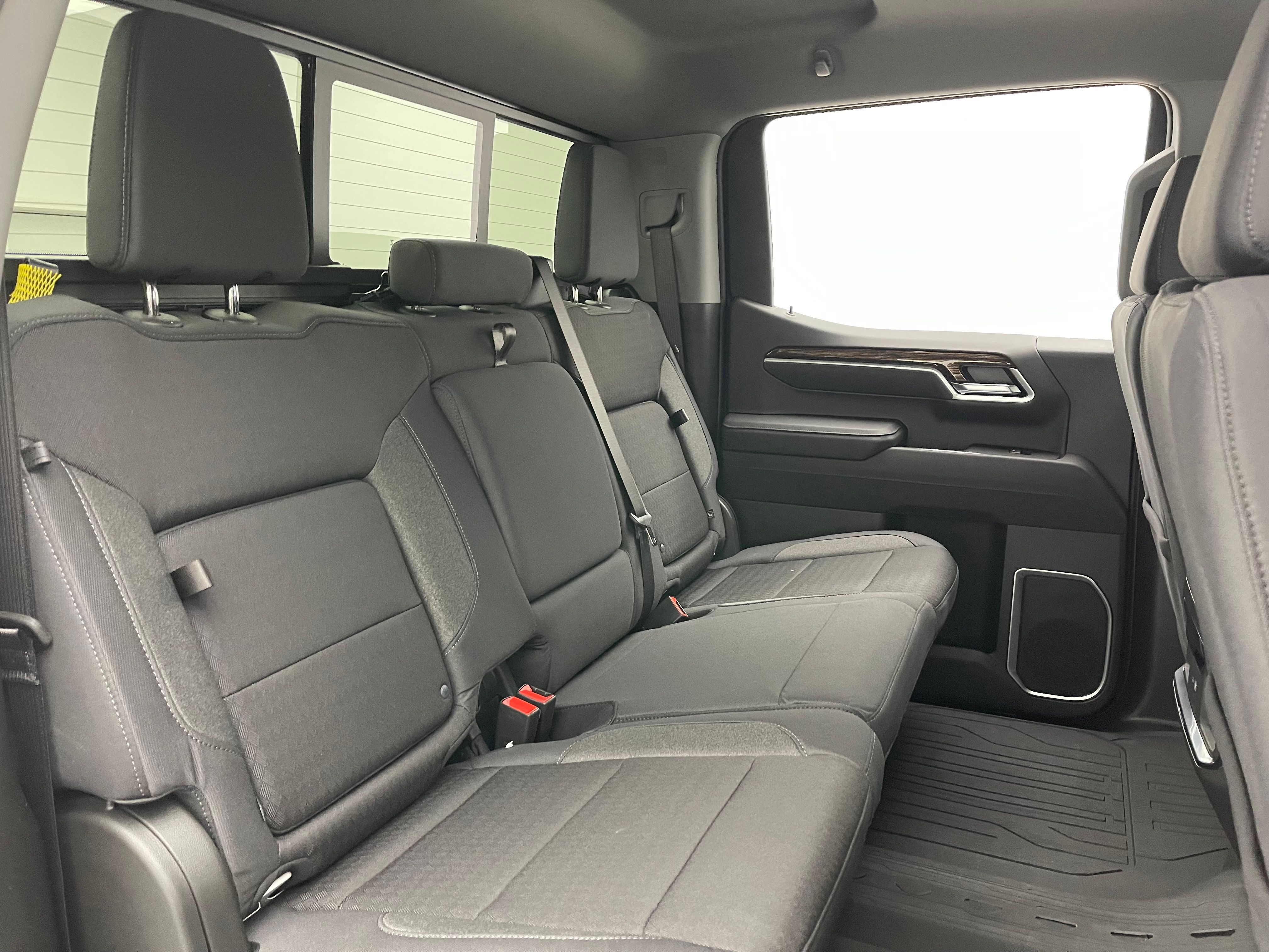 New 2026 Summit White GMC Elevation image 35
