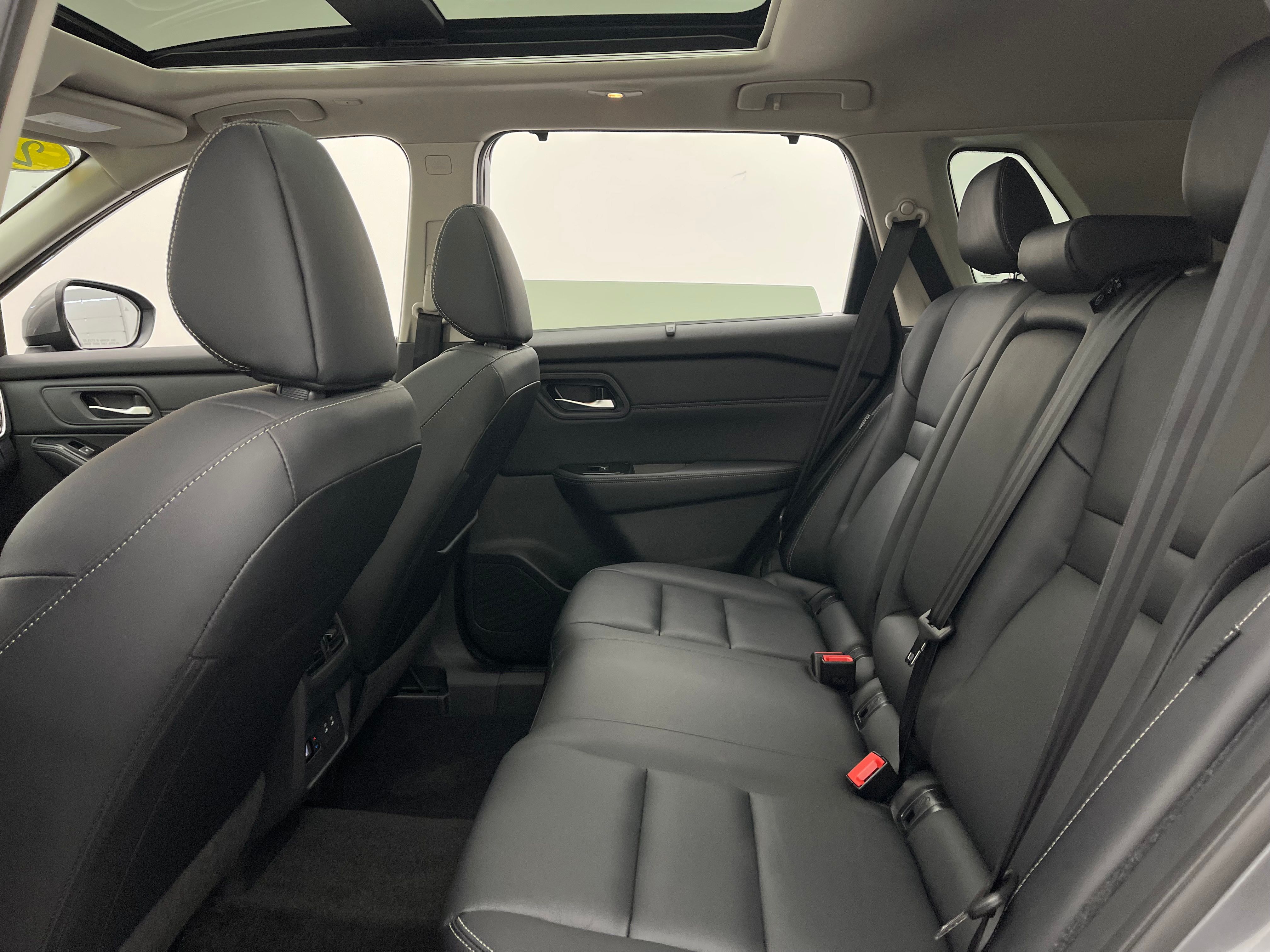 Used 2024 Gun Metallic Nissan SL image 43