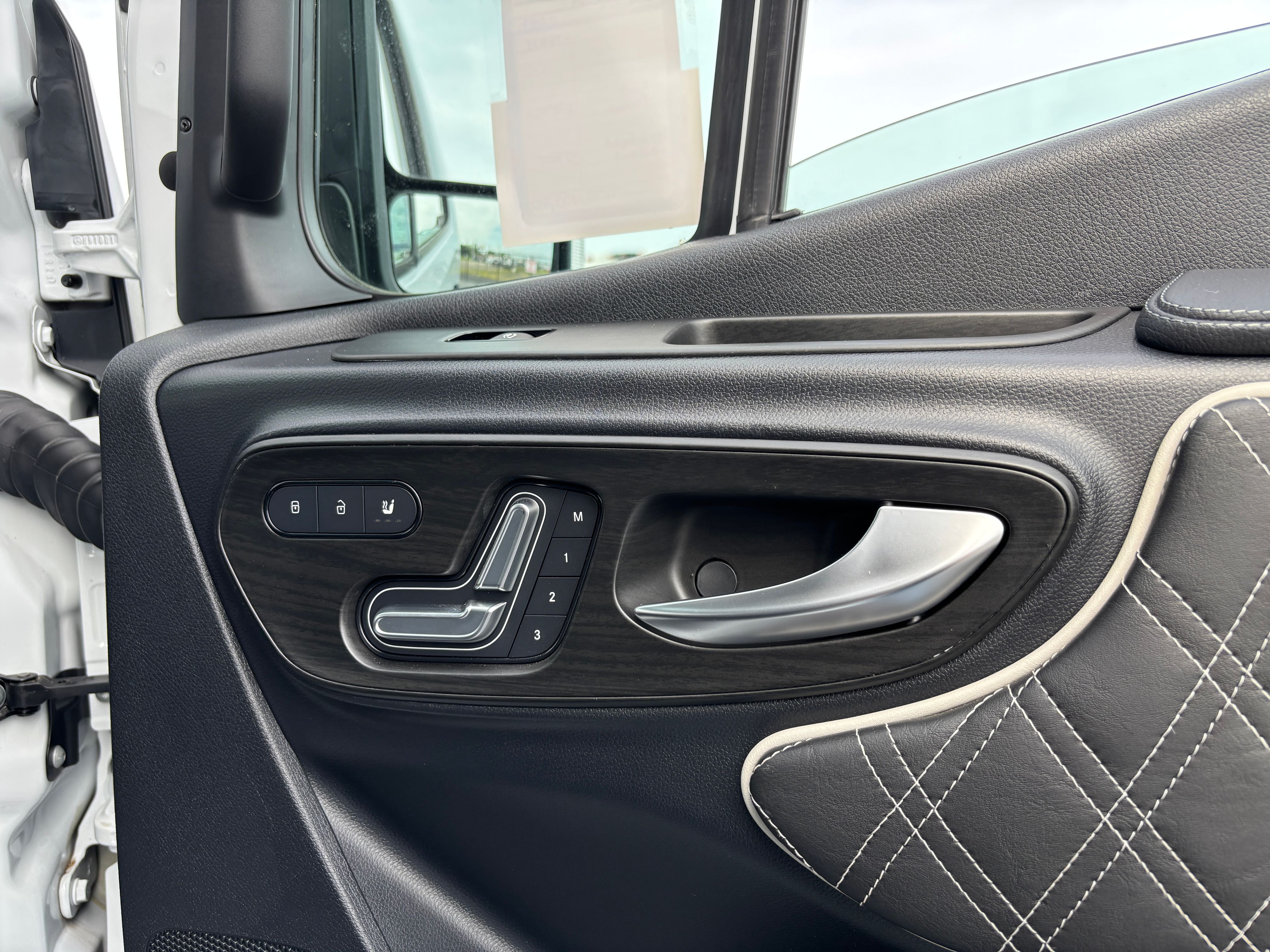 New 2027 White Mercedes-Benz Discovery Touring image 18